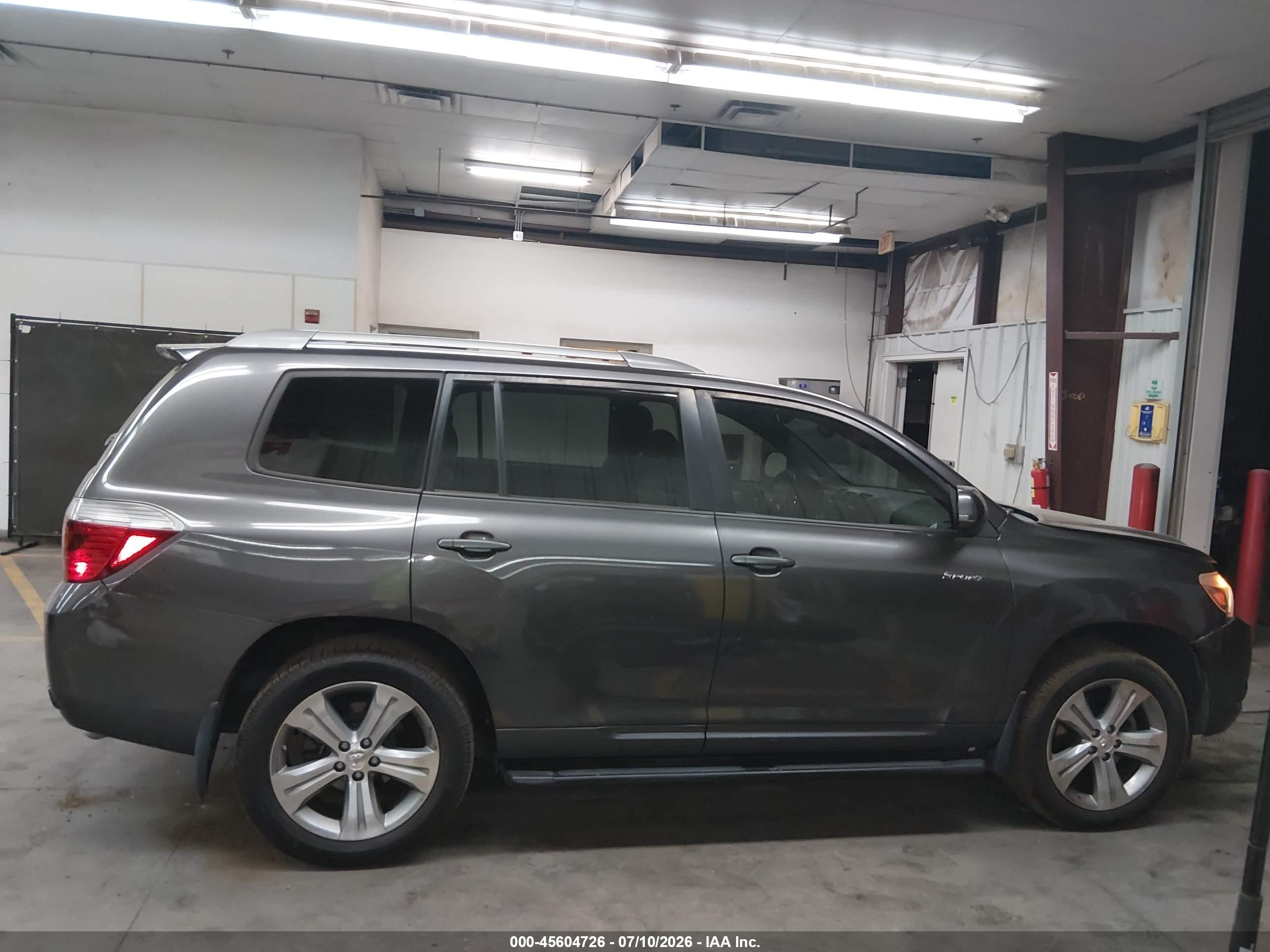 2008 Toyota Highlander Sport Gray vin: JTEDS43A682001320