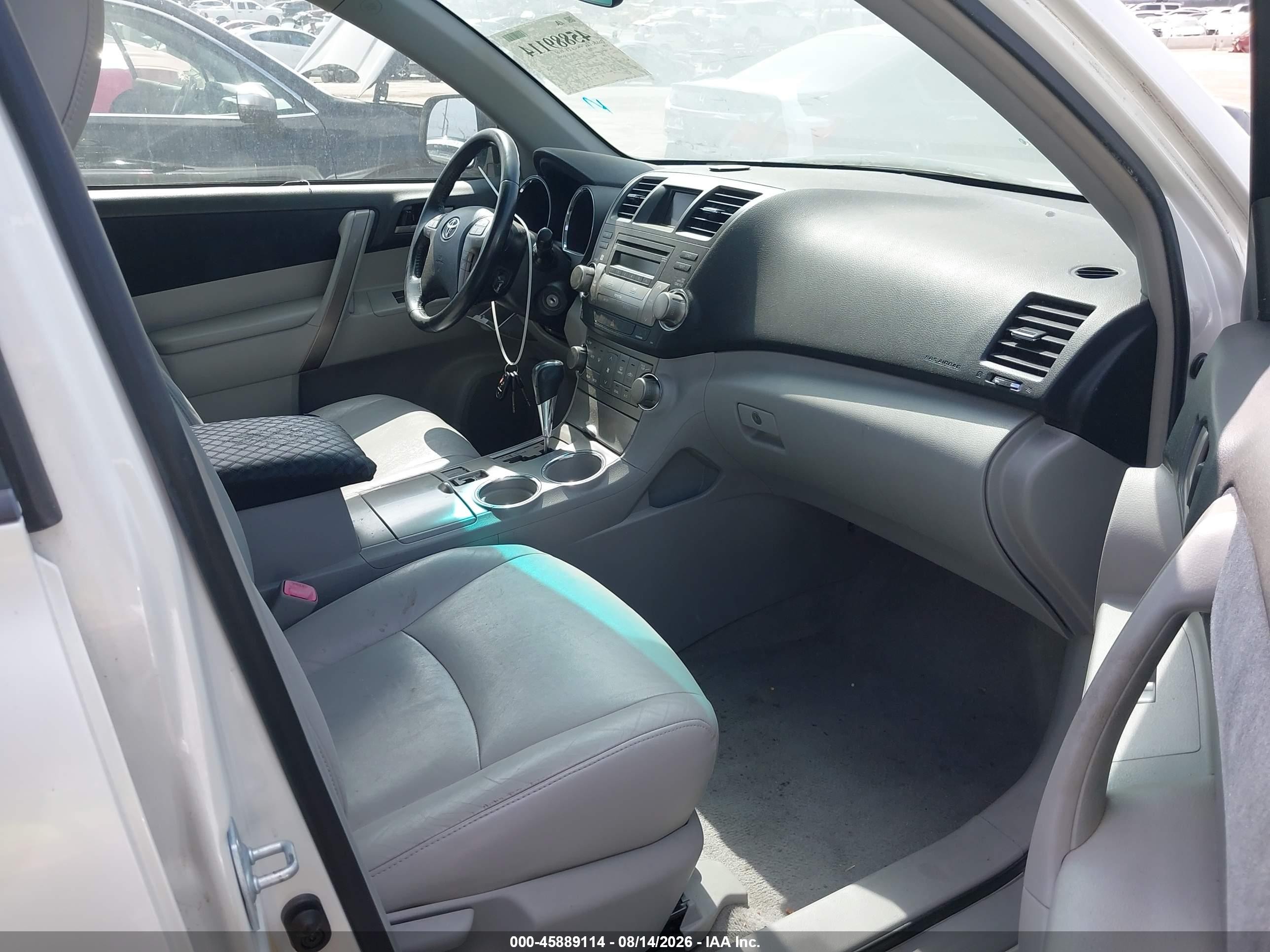 2008 Toyota Highlander Sport White vin: JTEDS43A682033197