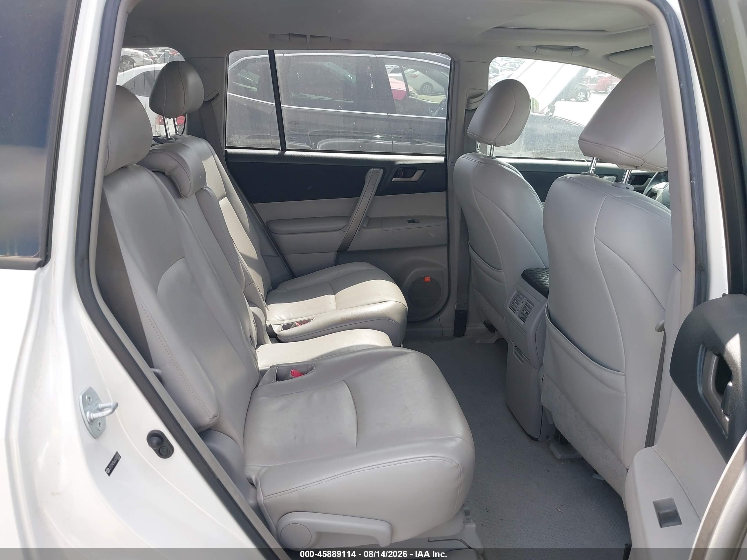 2008 Toyota Highlander Sport White vin: JTEDS43A682033197