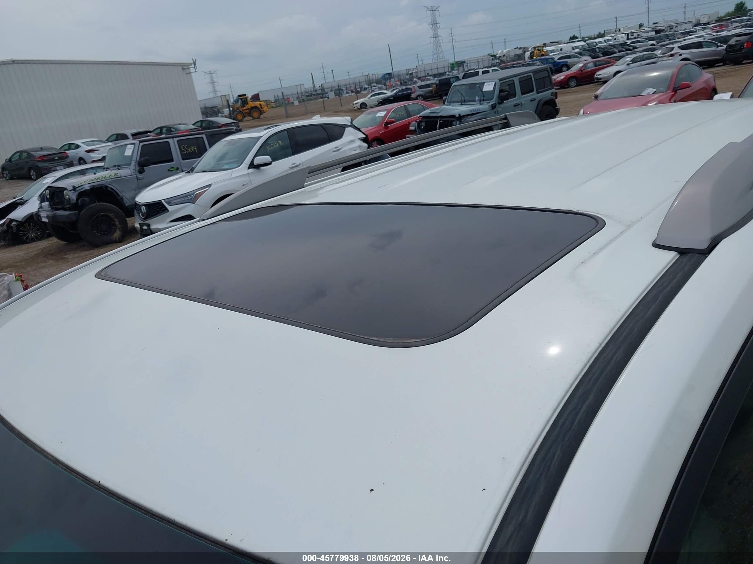 2008 Toyota Highlander Sport White vin: JTEDS43A782006753