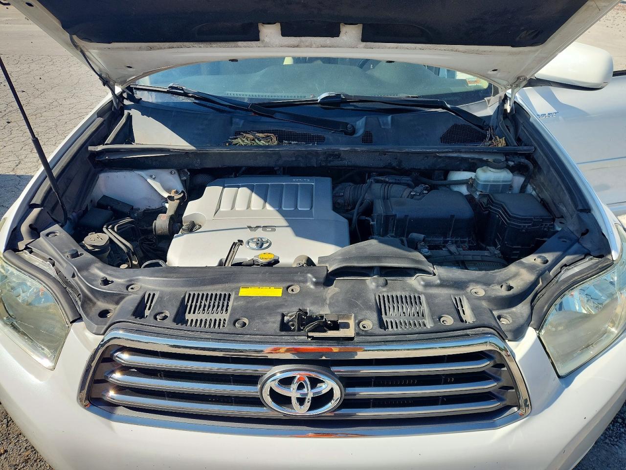 2008 Toyota Highlander Sport White vin: JTEDS43A782053779