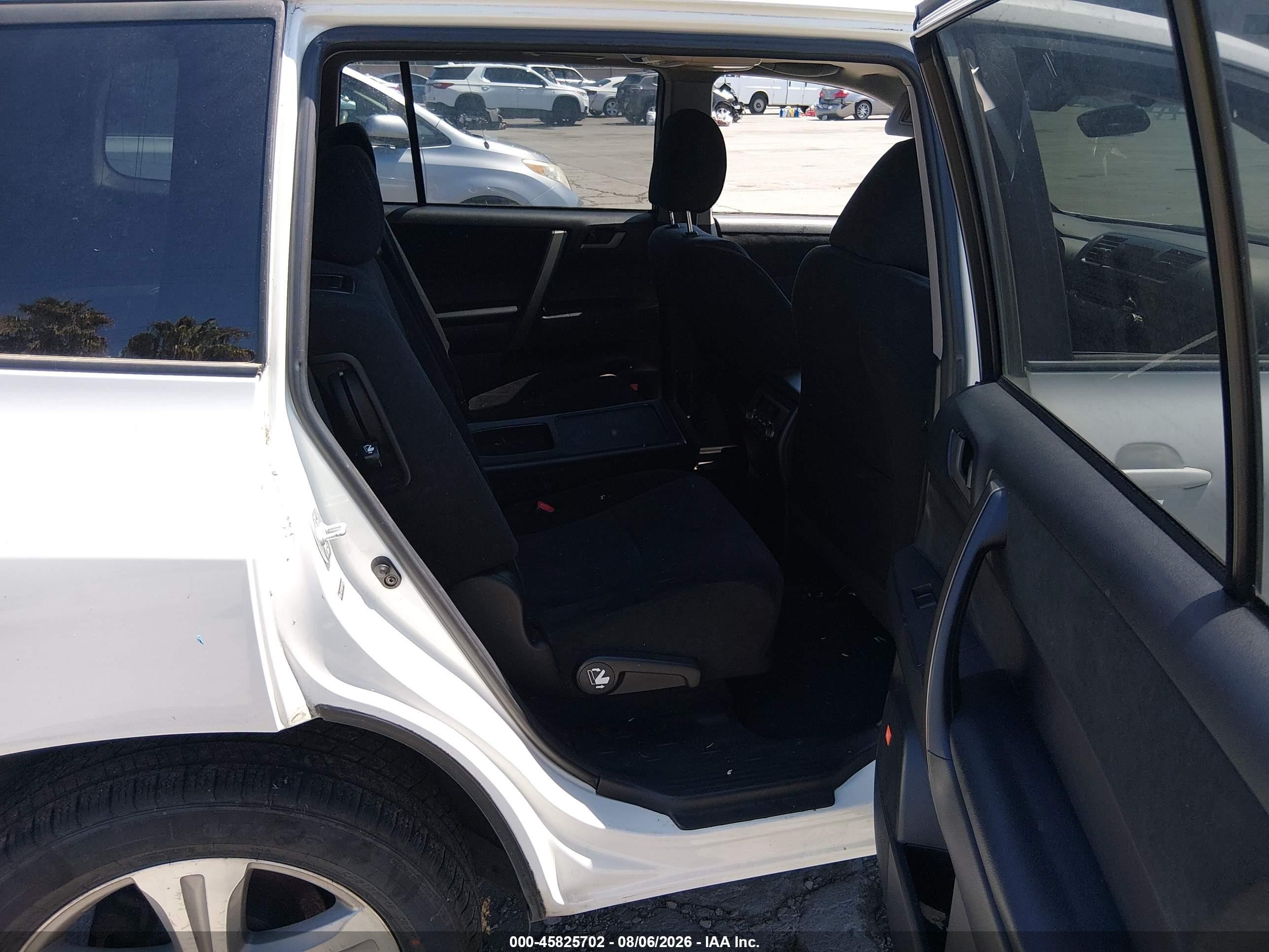 2009 Toyota Highlander Sport White vin: JTEDS43A892069250