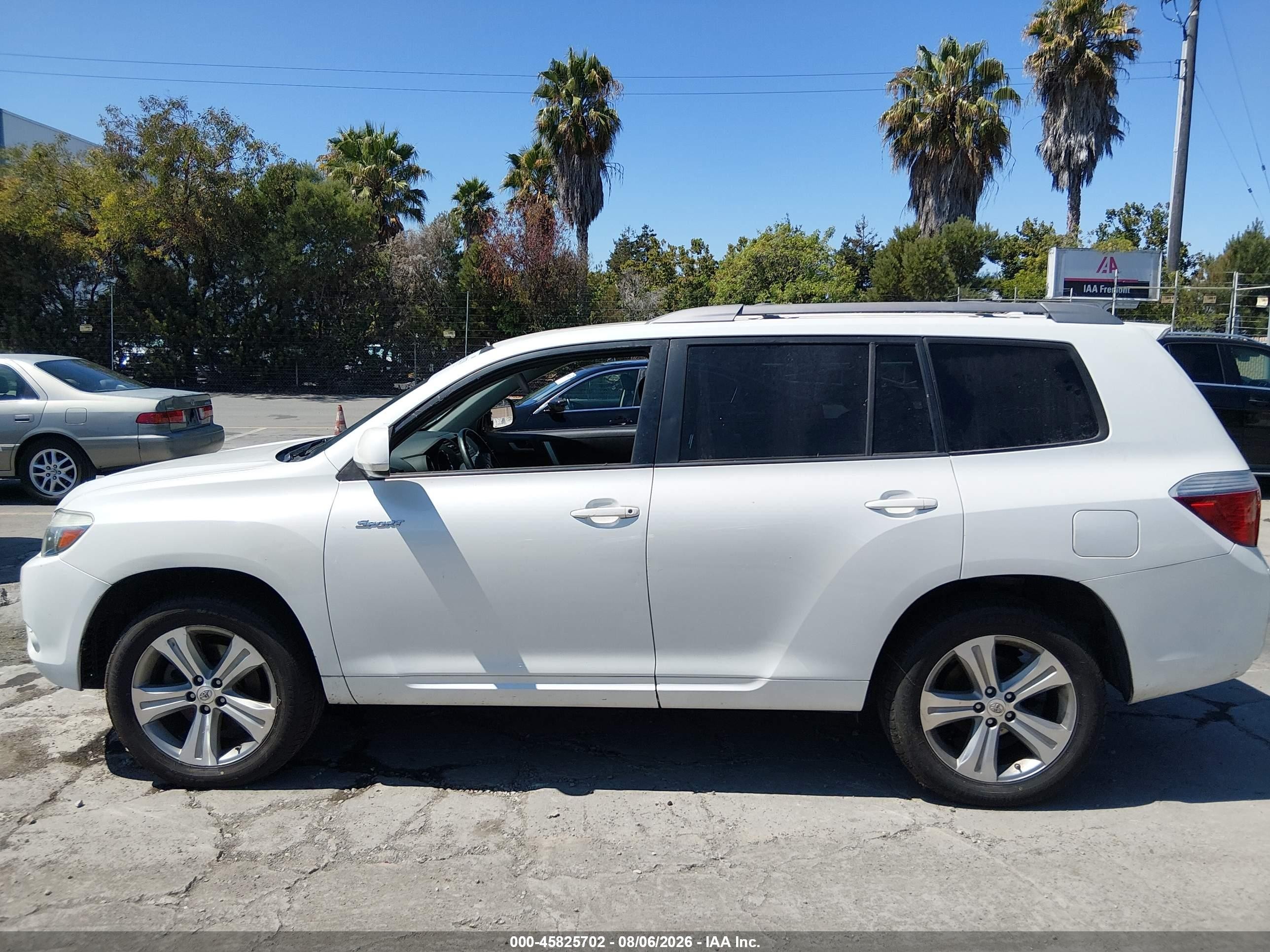 2009 Toyota Highlander Sport White vin: JTEDS43A892069250