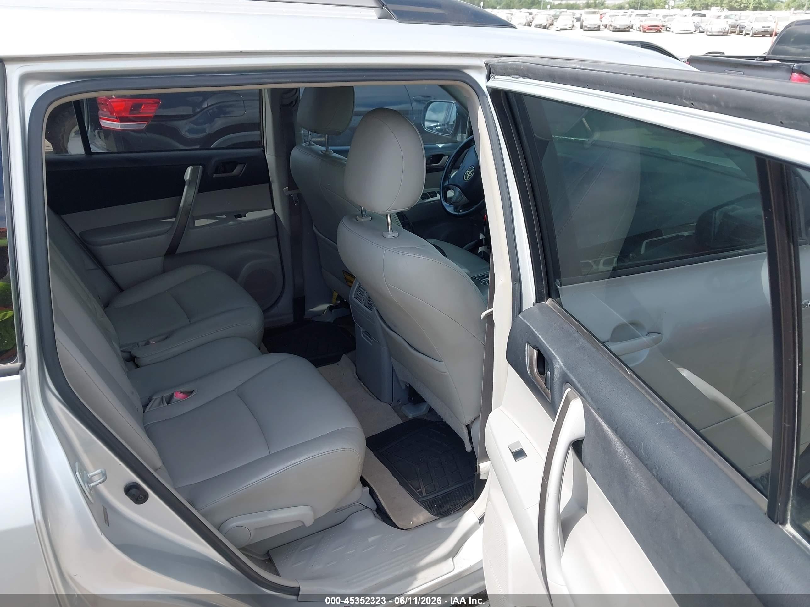 2008 Toyota Highlander Sport Gray vin: JTEDS43AX82054148