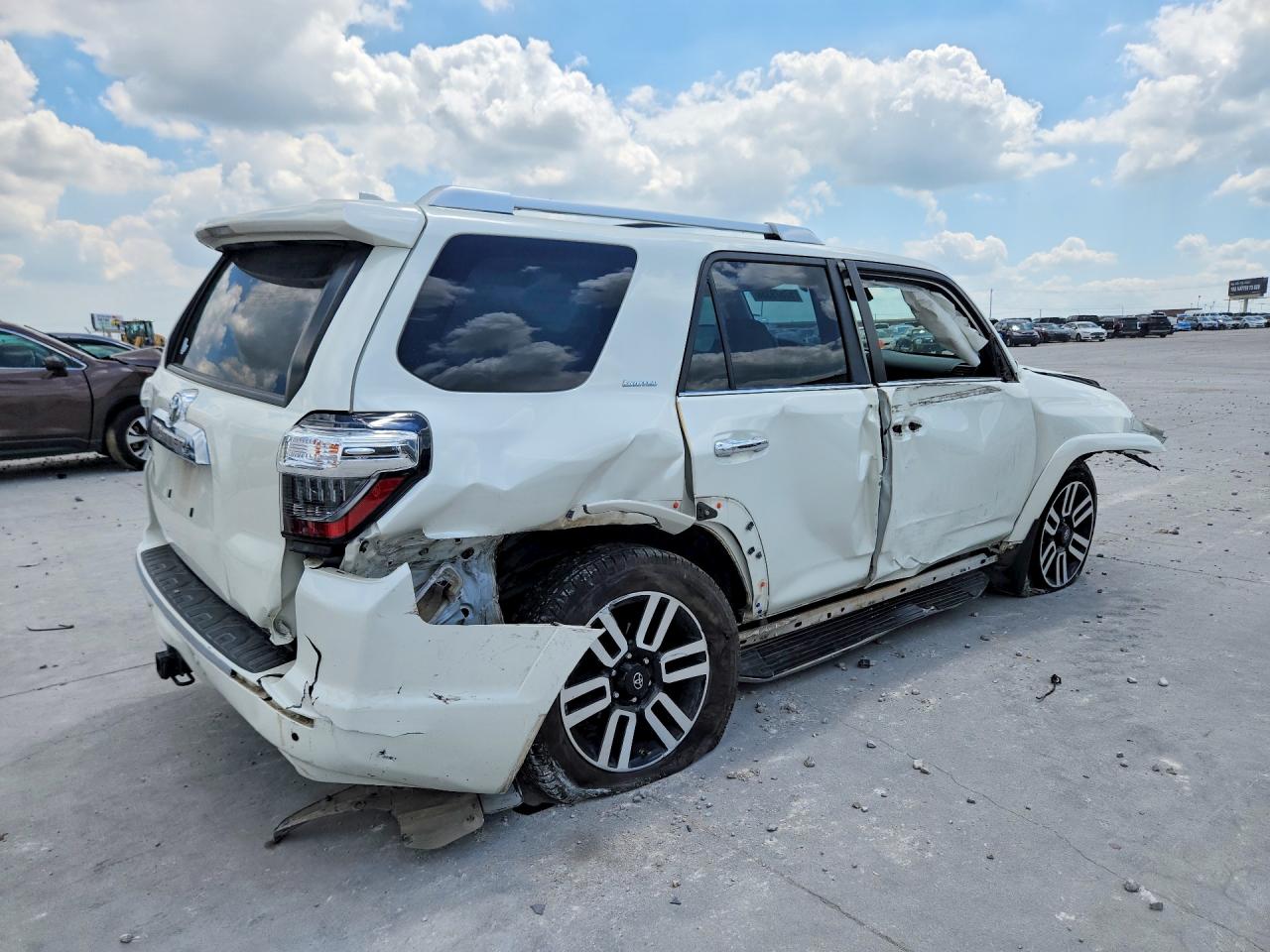 2021 Toyota 4runner Limited White vin: JTEDU5JR3M5230524
