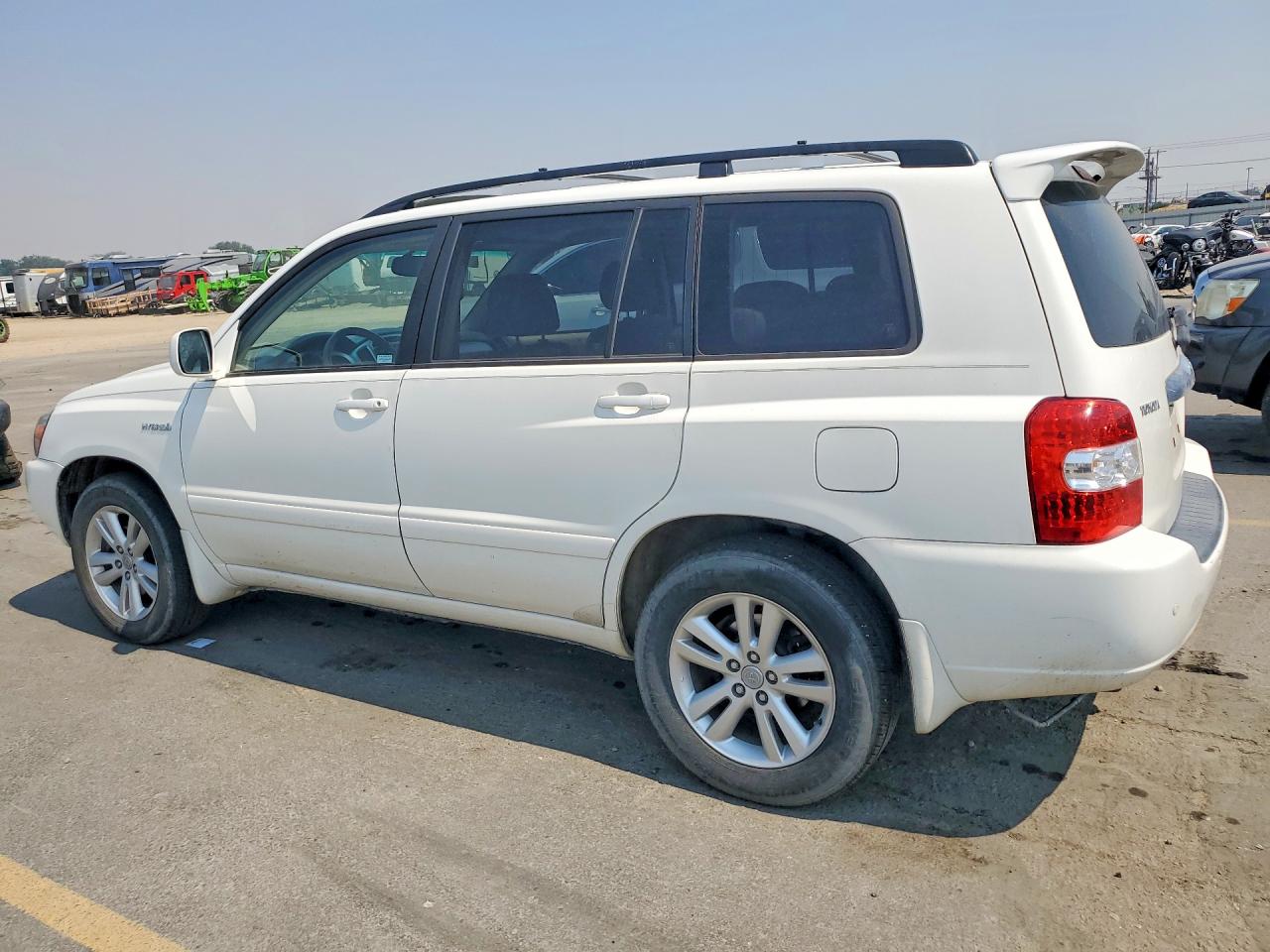 2006 Toyota Highlander Hybrid White vin: JTEDW21A160010852