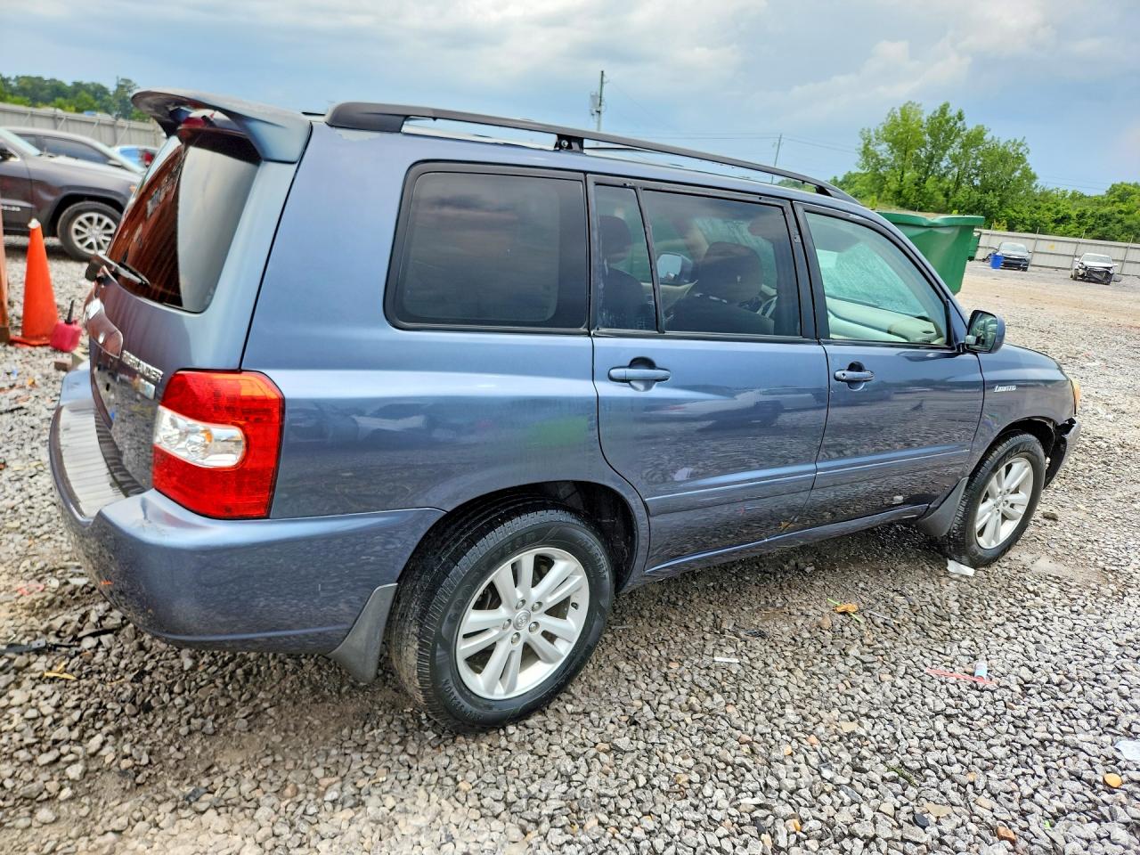 2006 Toyota Highlander Hybrid Blue vin: JTEDW21A260004400