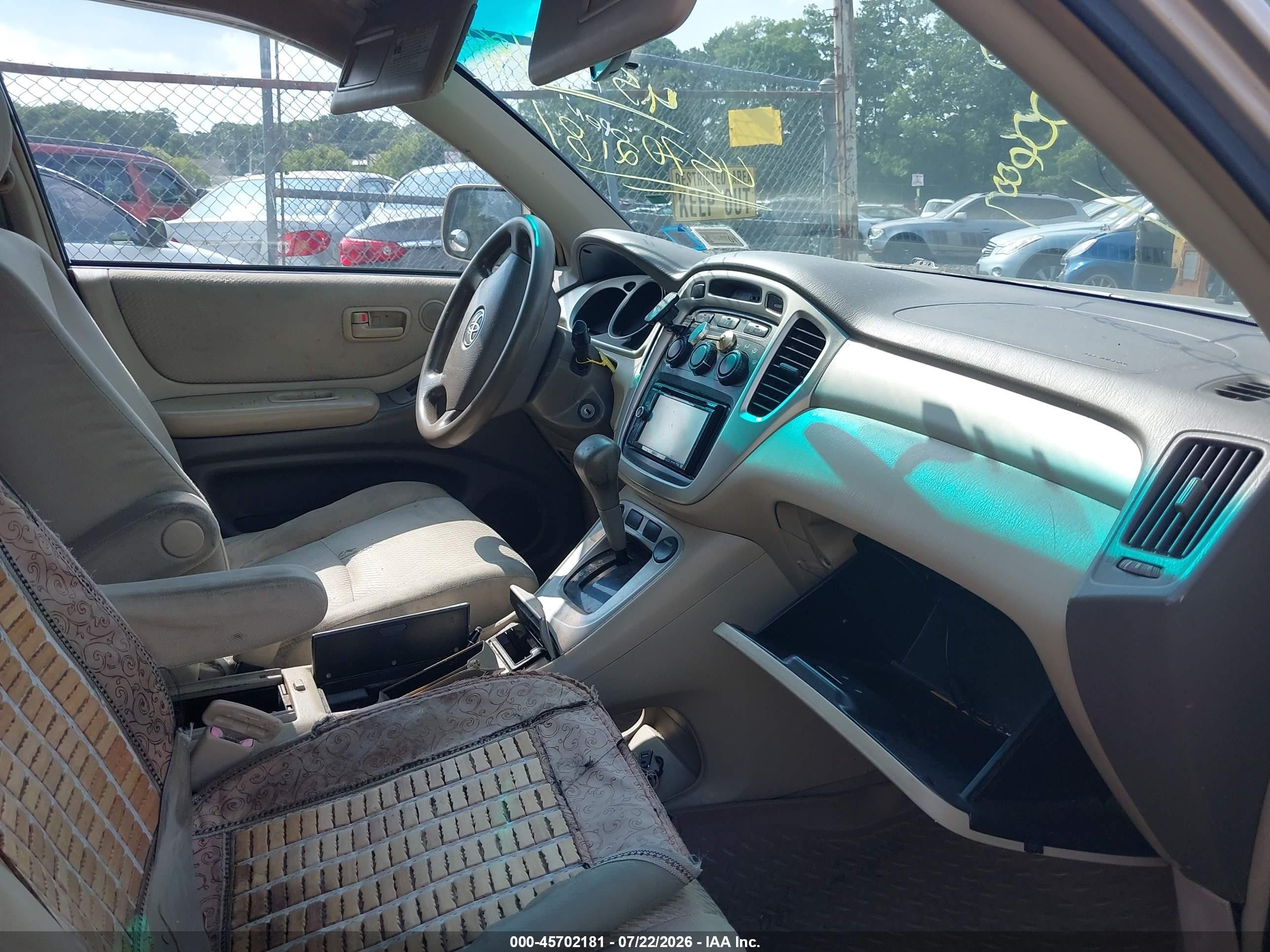 2007 Toyota Highlander Hybrid V6 Gold vin: JTEDW21A770020187