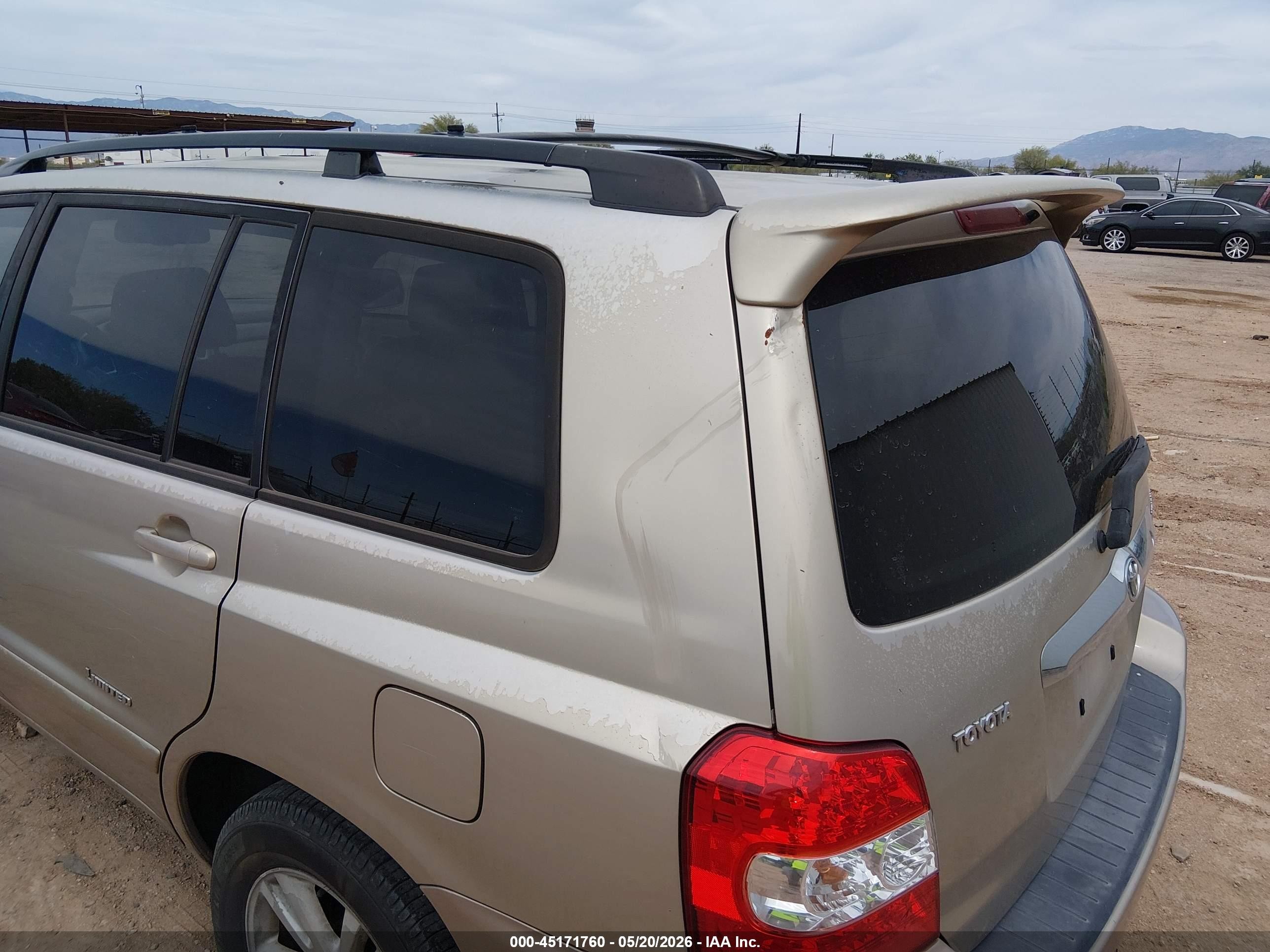 2007 Toyota Highlander Hybrid Limited V6 Gold vin: JTEDW21A770022795