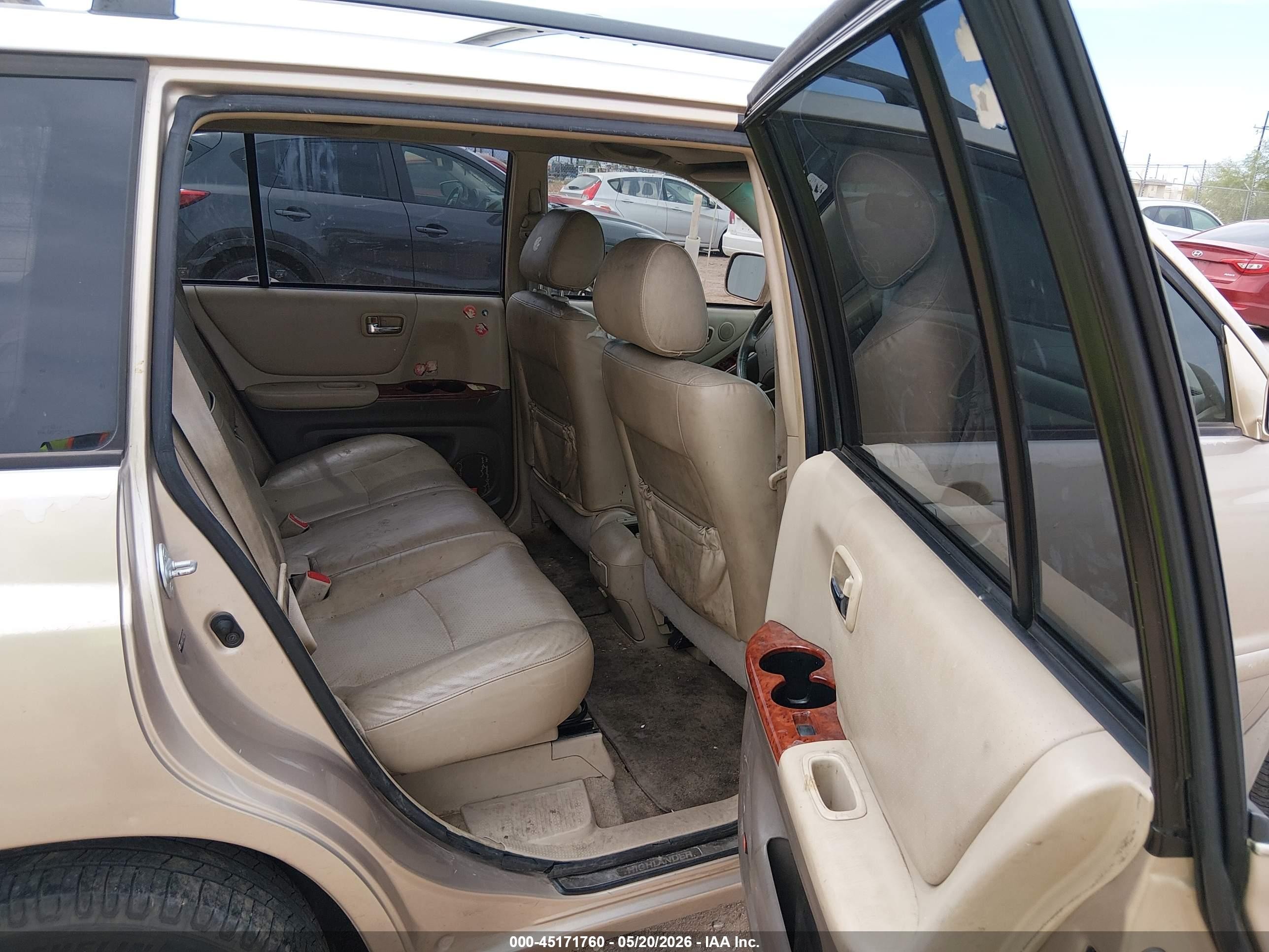 2007 Toyota Highlander Hybrid Limited V6 Gold vin: JTEDW21A770022795