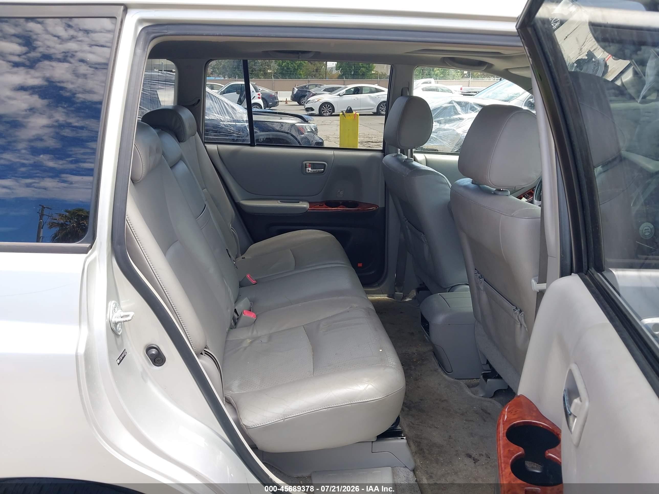 2006 Toyota Highlander Hybrid Limited V6 Silver vin: JTEDW21A860007690
