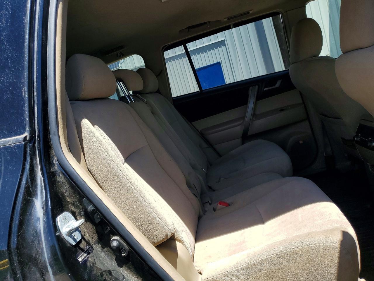 2010 Toyota Highlander Sport Black vin: JTEEK3EH0A2152118