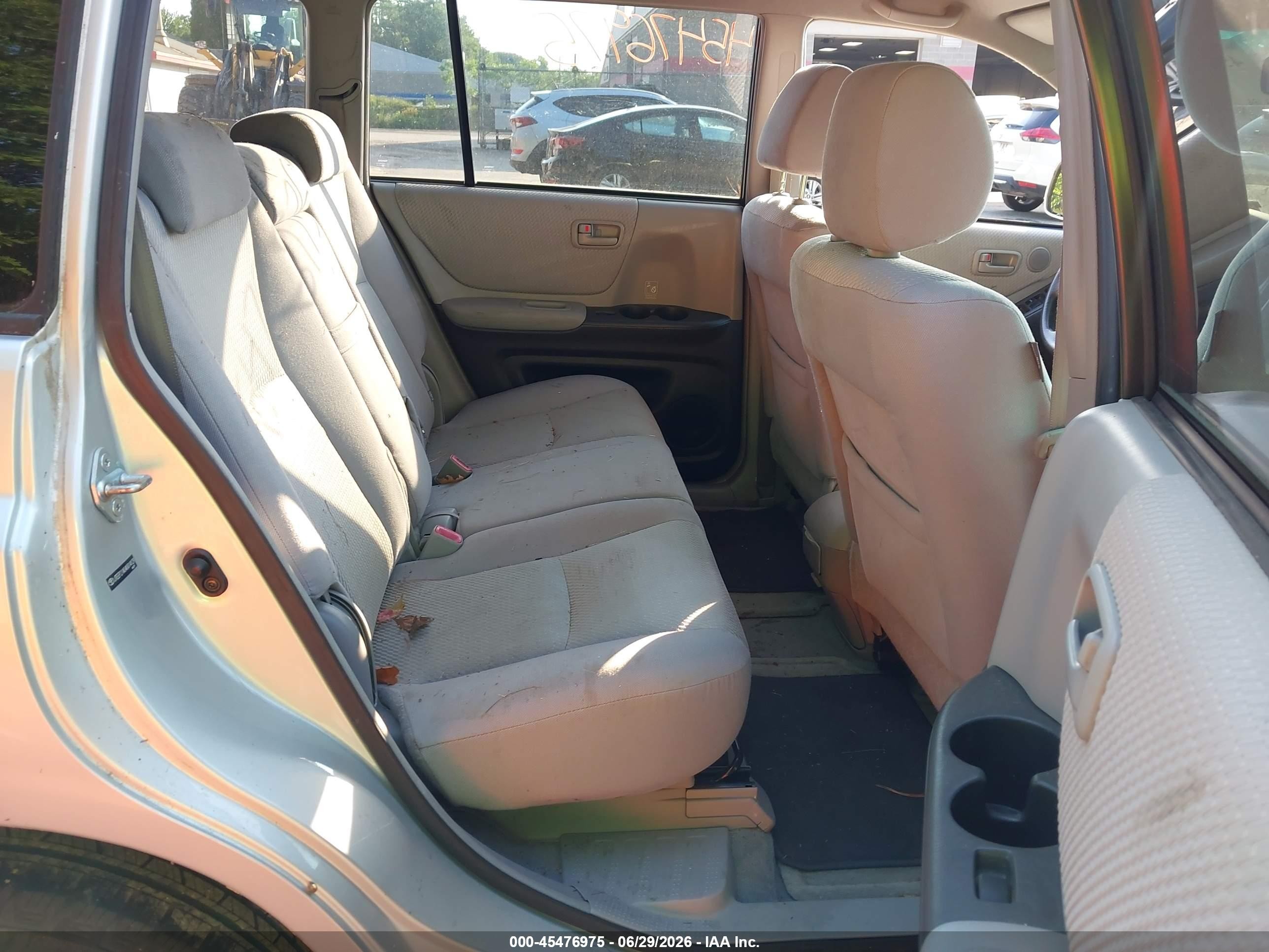 2004 Toyota Highlander V6 Silver vin: JTEEP21A040014129