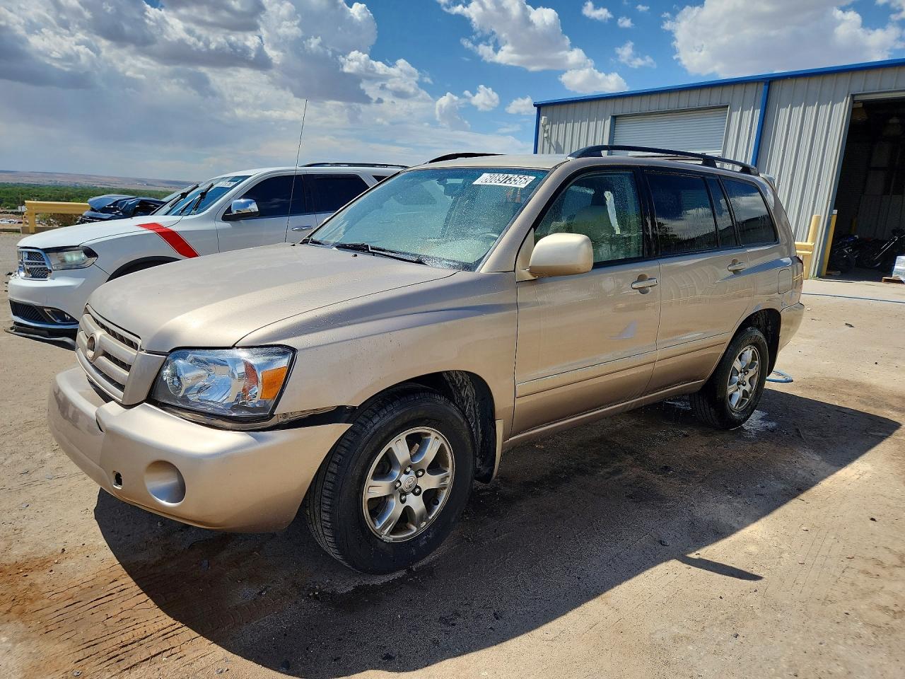 2004 Toyota Highlander Base Gold vin: JTEEP21A040016222
