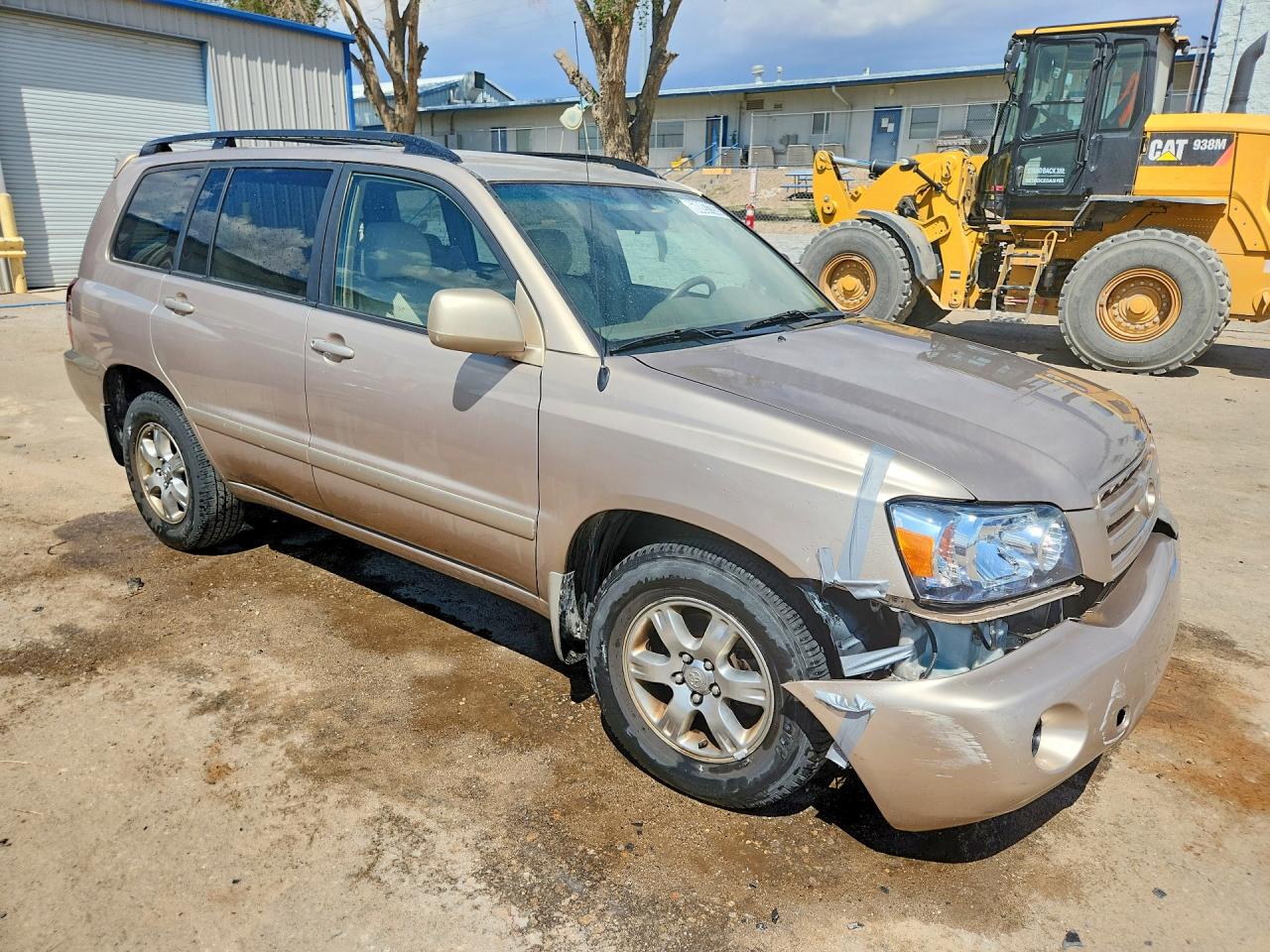 2004 Toyota Highlander Base Gold vin: JTEEP21A040016222