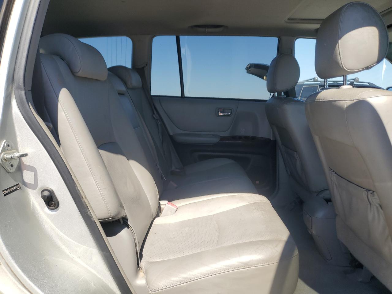 2004 Toyota Highlander Limited Silver vin: JTEEP21A040037426