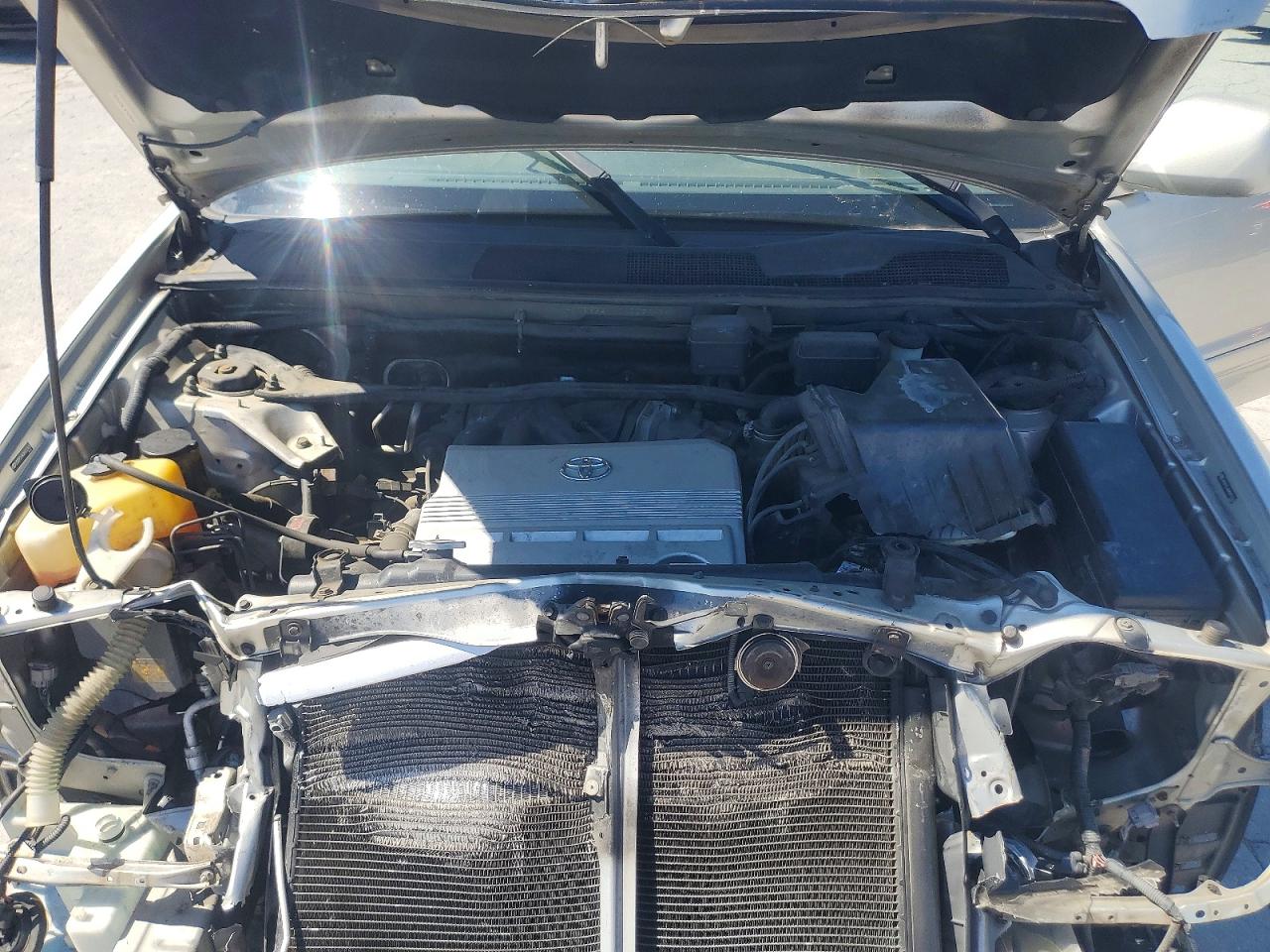 2004 Toyota Highlander Limited Silver vin: JTEEP21A040037426