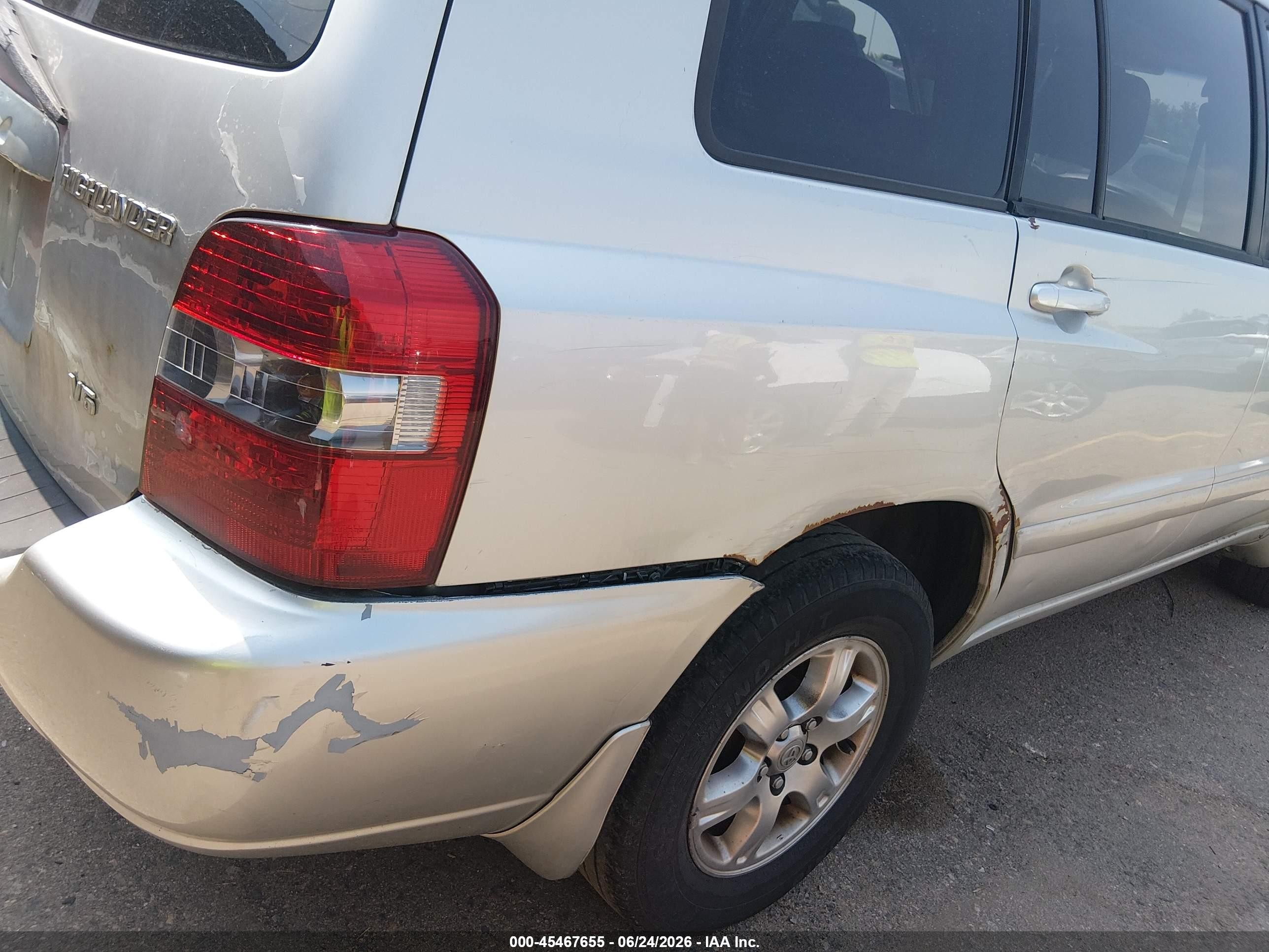 2004 Toyota Highlander V6 Серебряный vin: JTEEP21A040044960