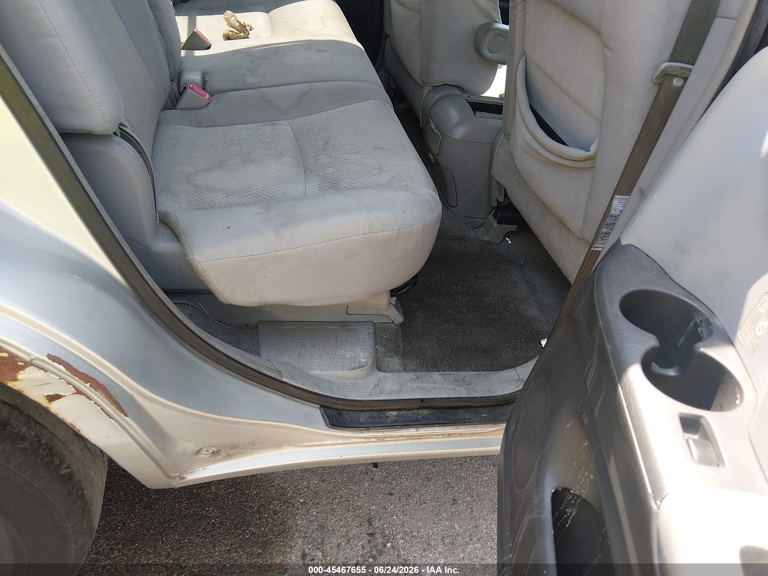 2004 Toyota Highlander V6 Серебряный vin: JTEEP21A040044960