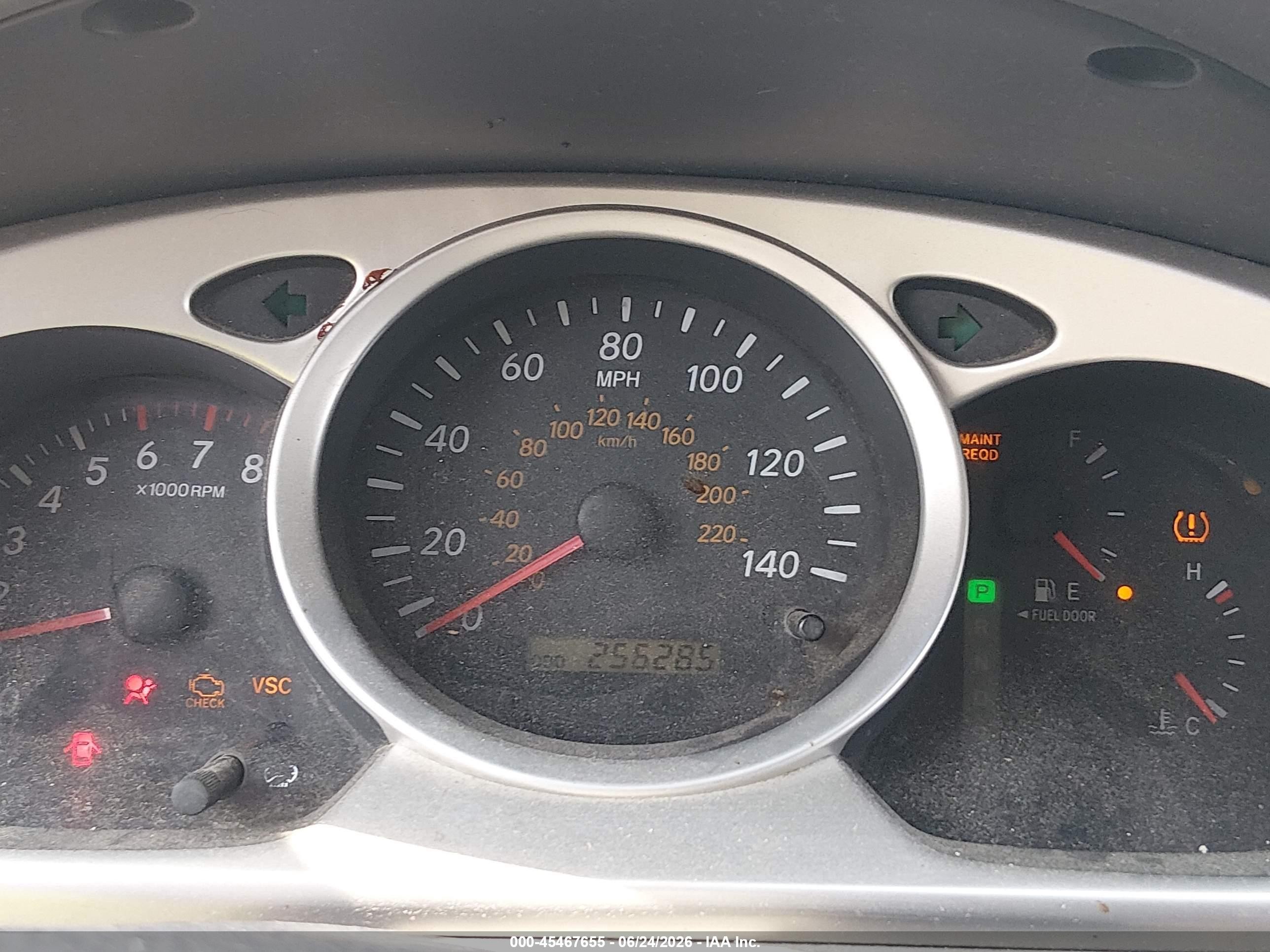 2004 Toyota Highlander V6 Серебряный vin: JTEEP21A040044960