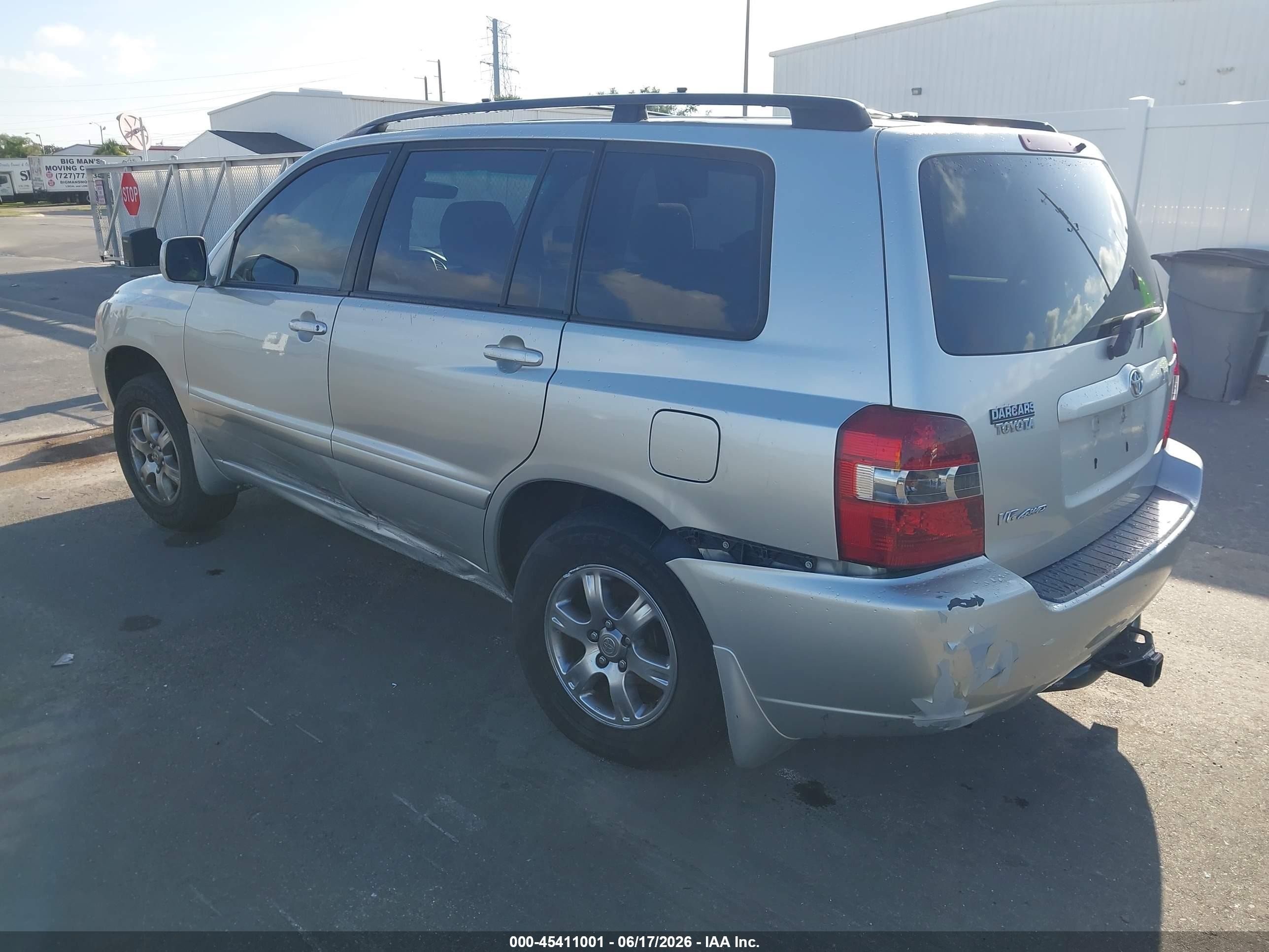 2005 Toyota Highlander V6 Silver vin: JTEEP21A050115432
