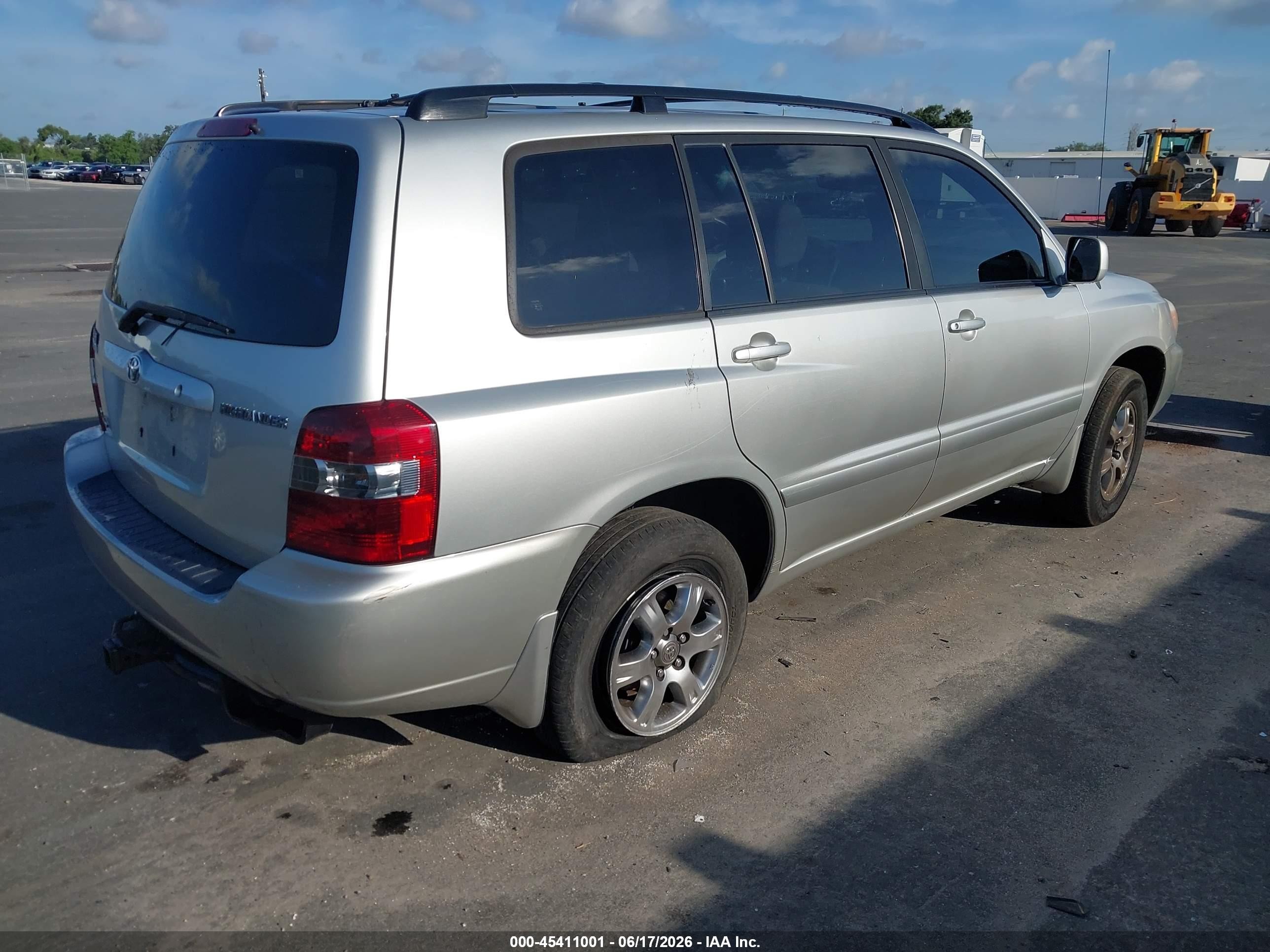 2005 Toyota Highlander V6 Silver vin: JTEEP21A050115432