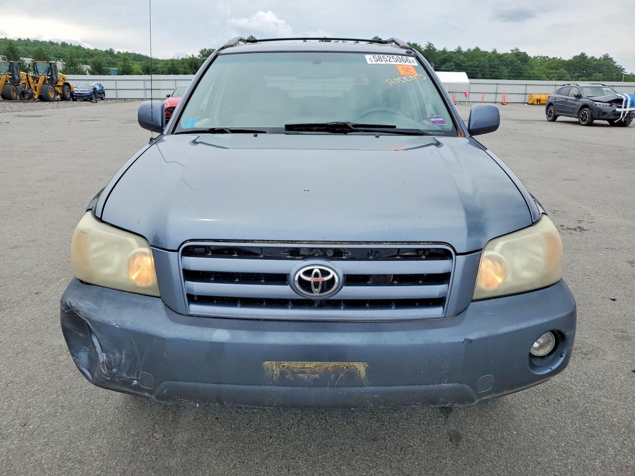 2005 Toyota Highlander Limited Blue vin: JTEEP21A050134823