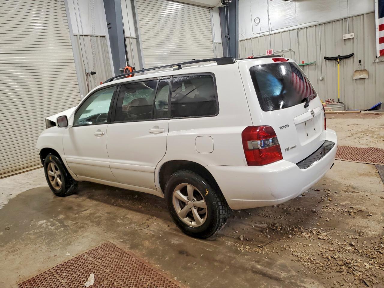 2007 Toyota Highlander Base Белый vin: JTEEP21A070189310