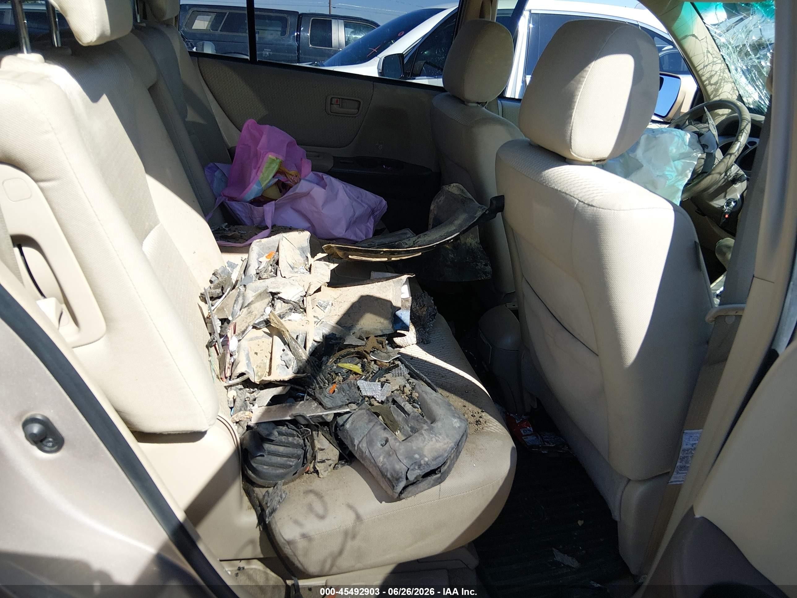 2007 Toyota Highlander 3rd Row Gold vin: JTEEP21A070216845
