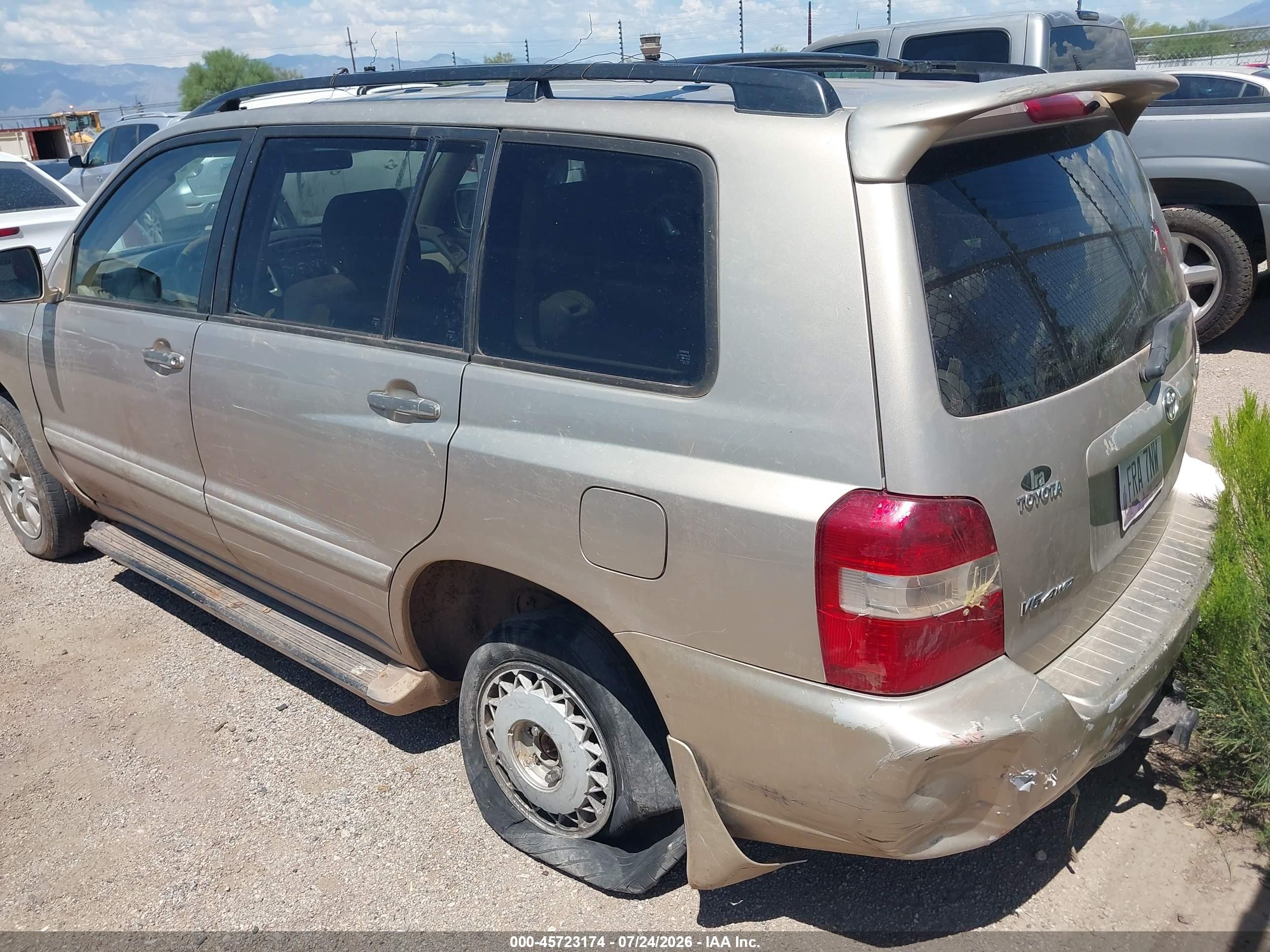 2004 Toyota Highlander V6 Gold vin: JTEEP21A140026449