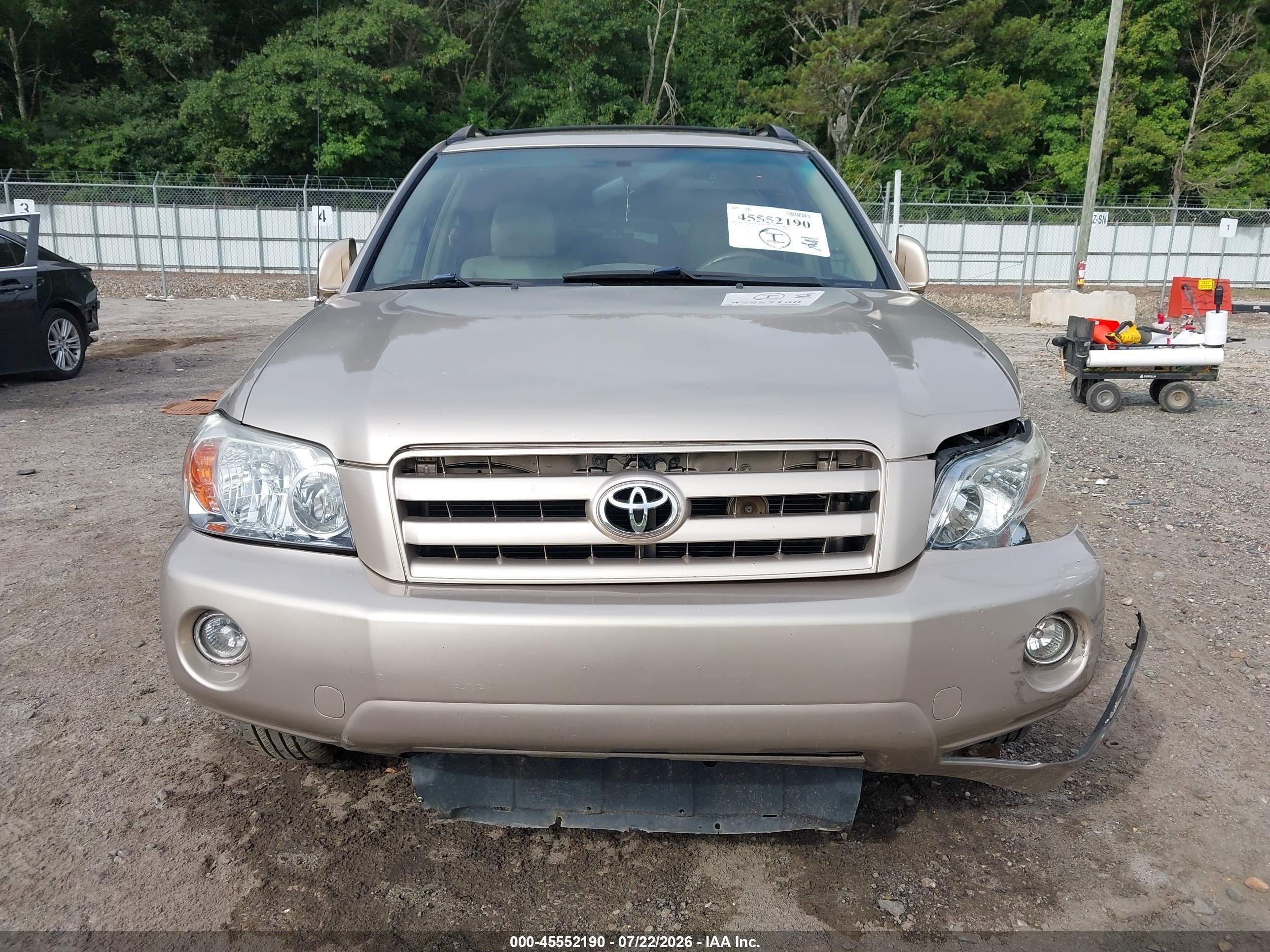2004 Toyota Highlander V6 Gold vin: JTEEP21A140054316