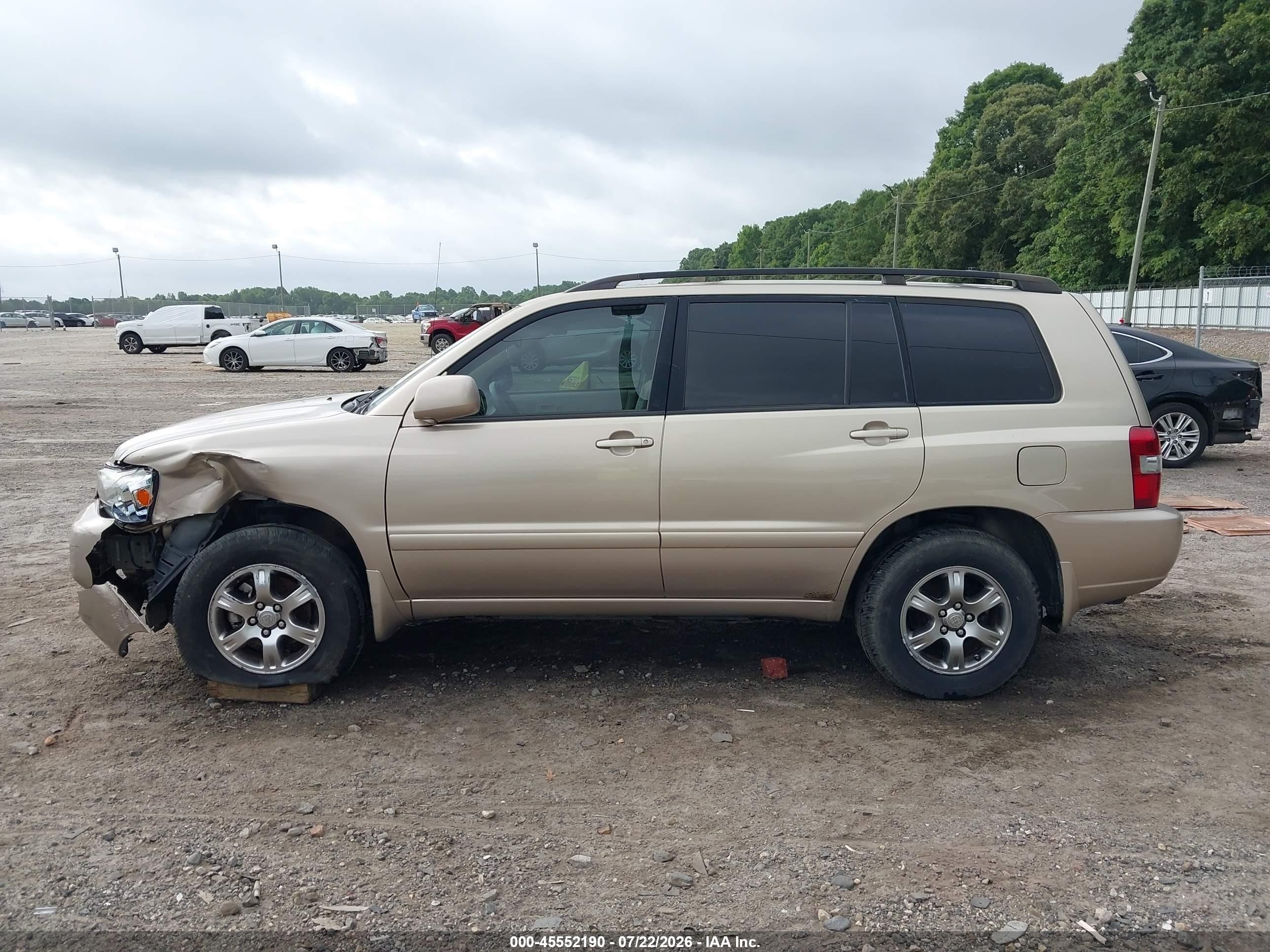 2004 Toyota Highlander V6 Gold vin: JTEEP21A140054316