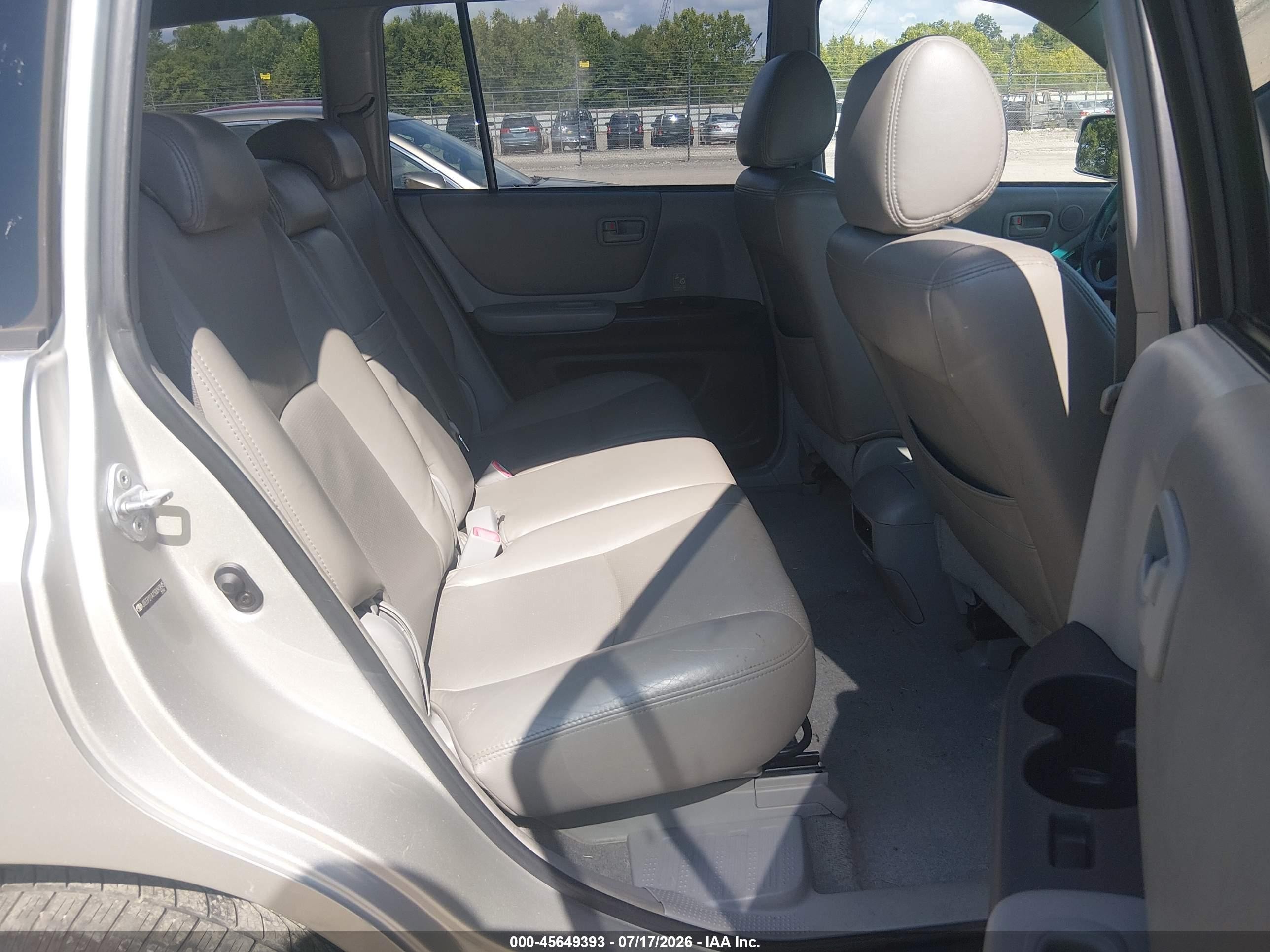 2005 Toyota Highlander V6 Silver vin: JTEEP21A150093845