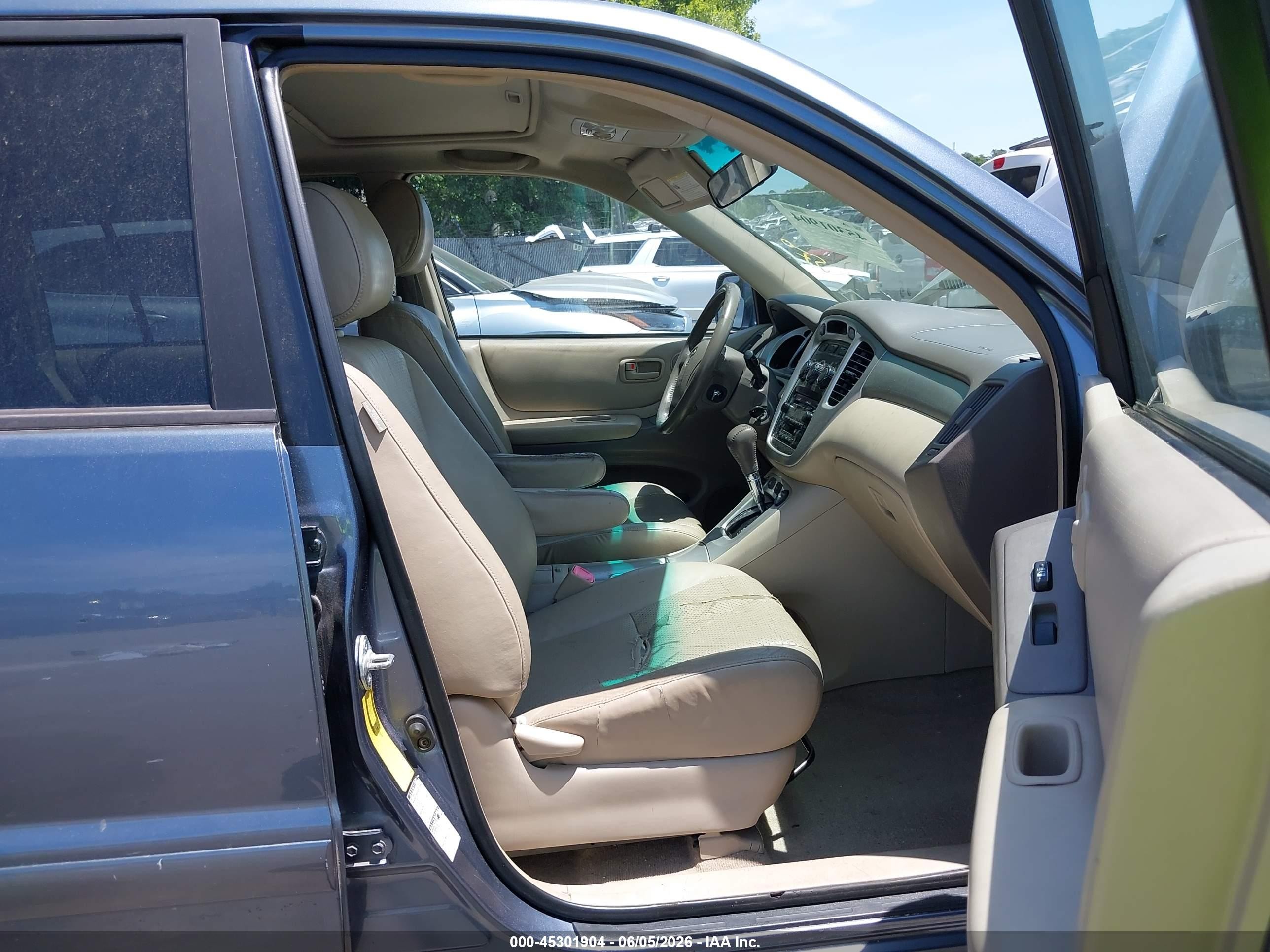 2005 Toyota Highlander V6 Light Blue vin: JTEEP21A150126357