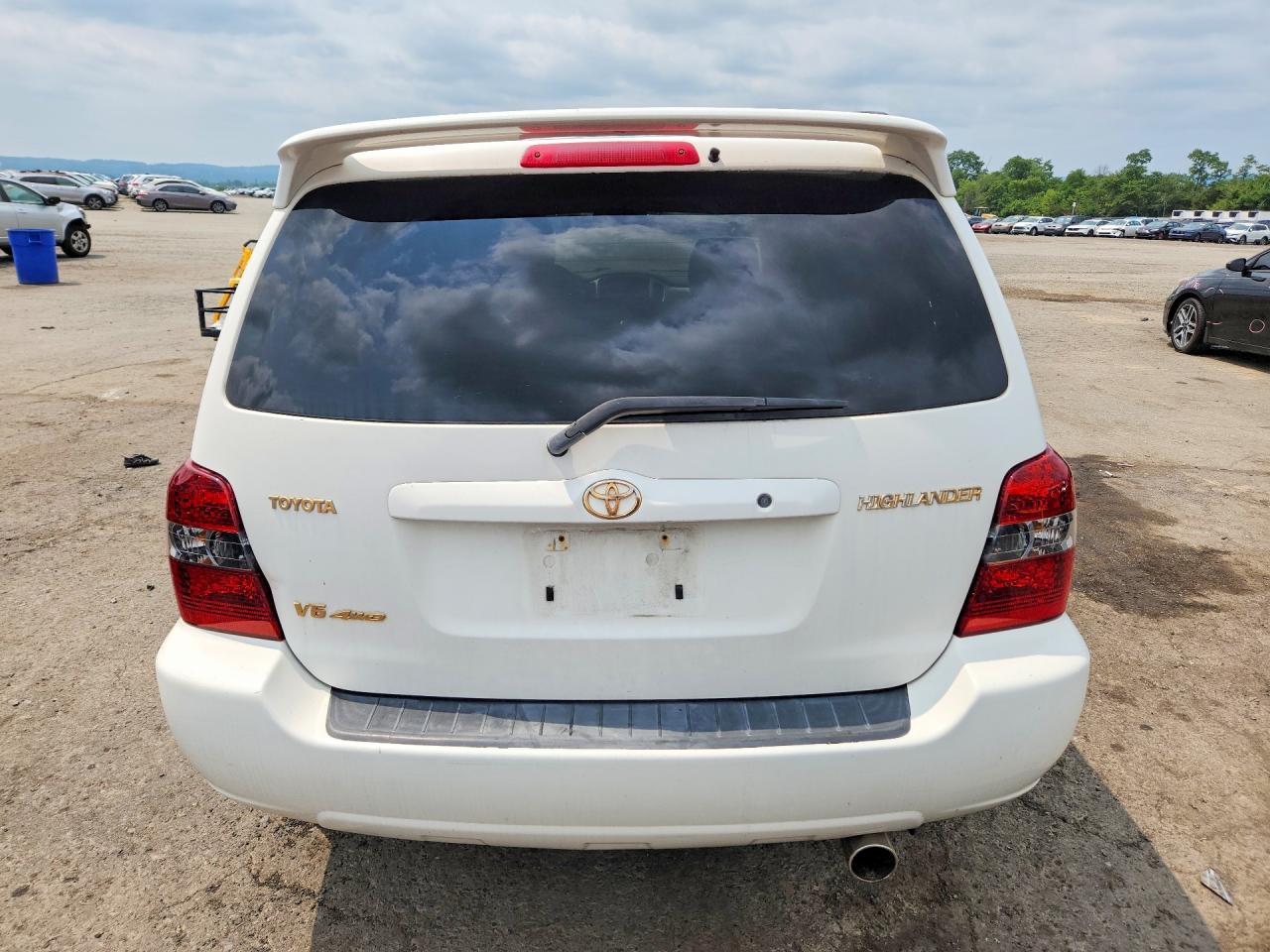 2006 Toyota Highlander Limited White vin: JTEEP21A160154998