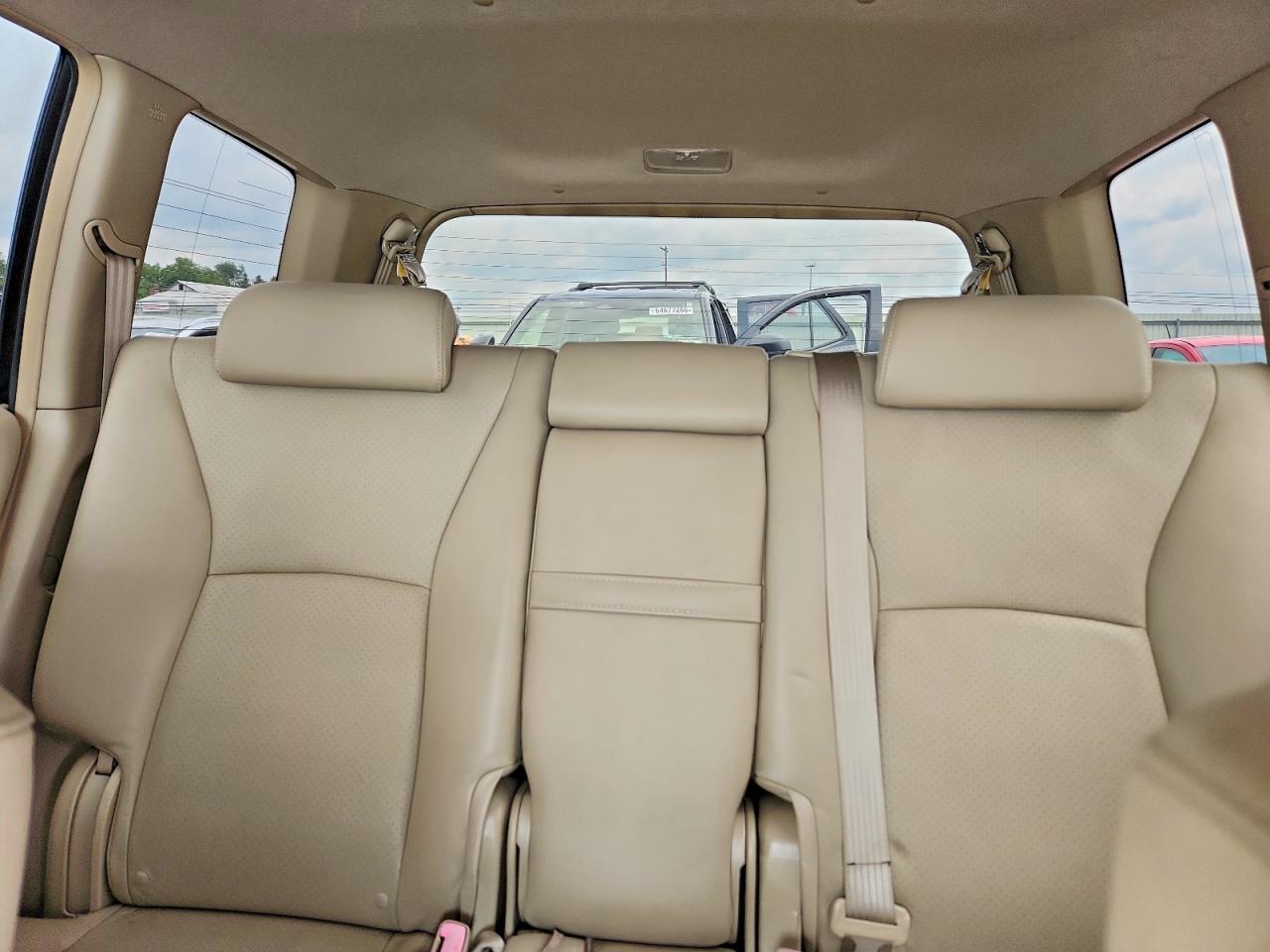2006 Toyota Highlander Limited White vin: JTEEP21A160154998