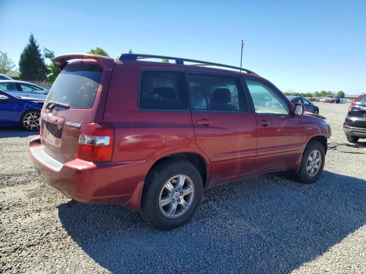 2007 Toyota Highlander Base Red vin: JTEEP21A170197996
