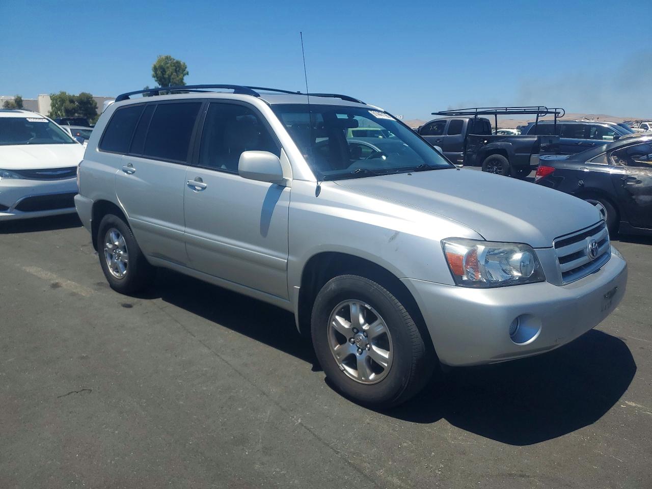 2007 Toyota Highlander Base Silver vin: JTEEP21A170231161