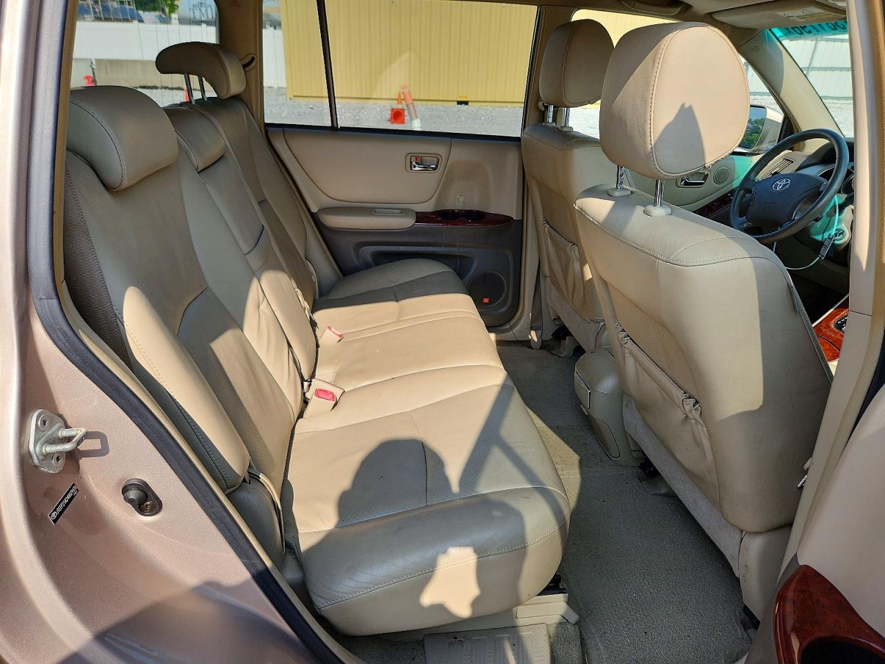 2004 Toyota Highlander Limited Gold vin: JTEEP21A240029036