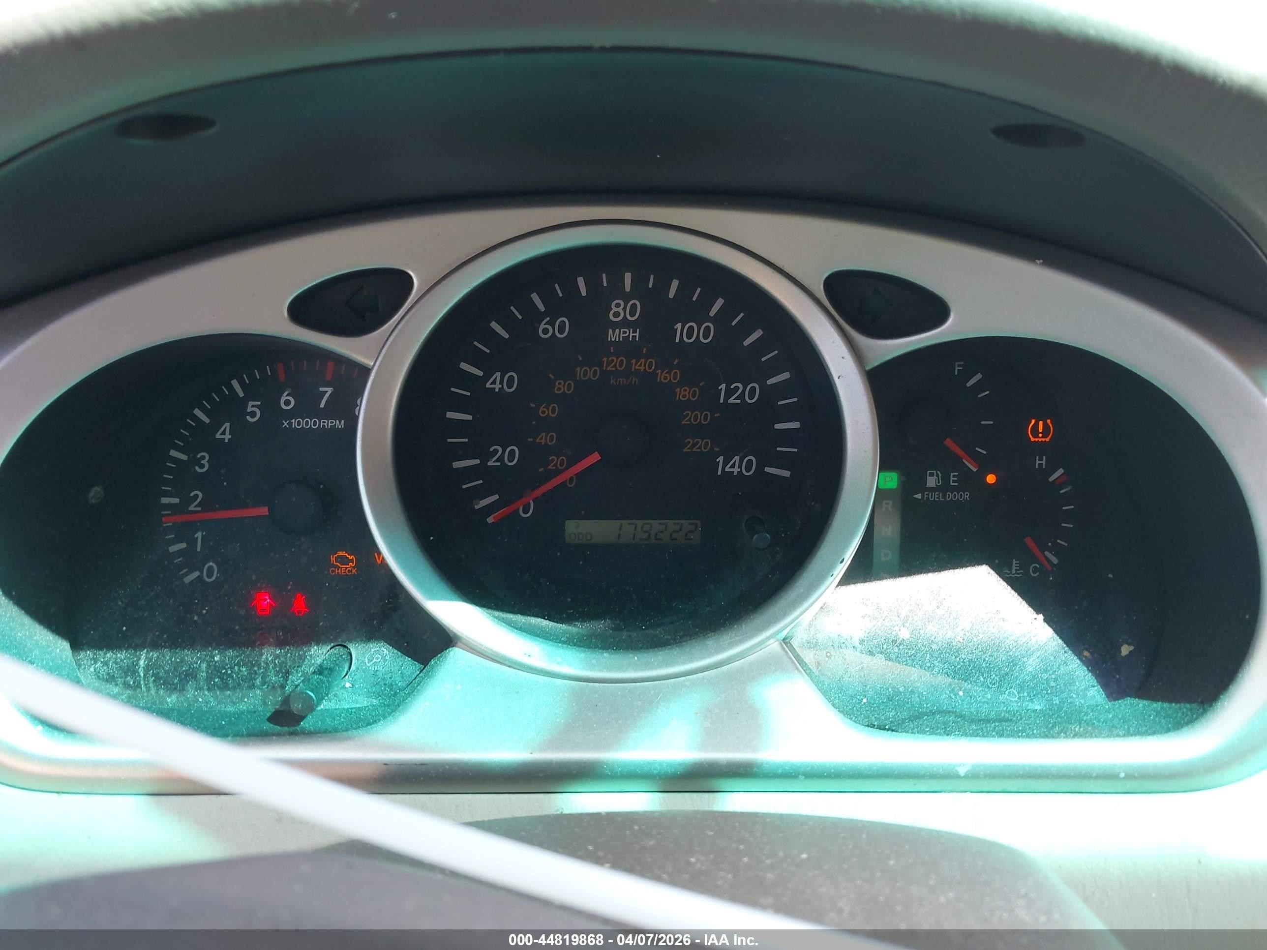2004 Toyota Highlander V6 Gold vin: JTEEP21A240046189