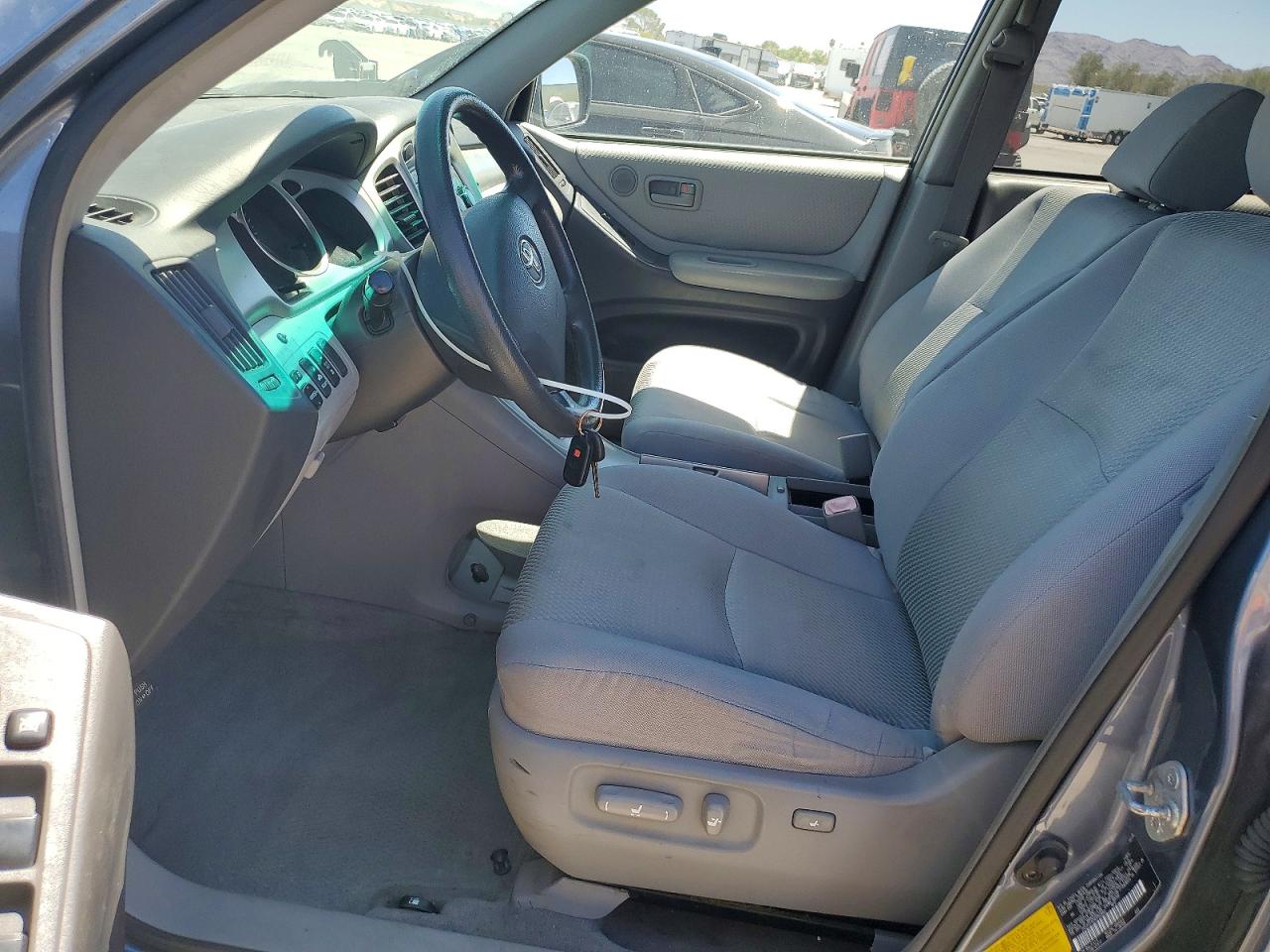 2004 Toyt Highlander Gray vin: JTEEP21A240052882