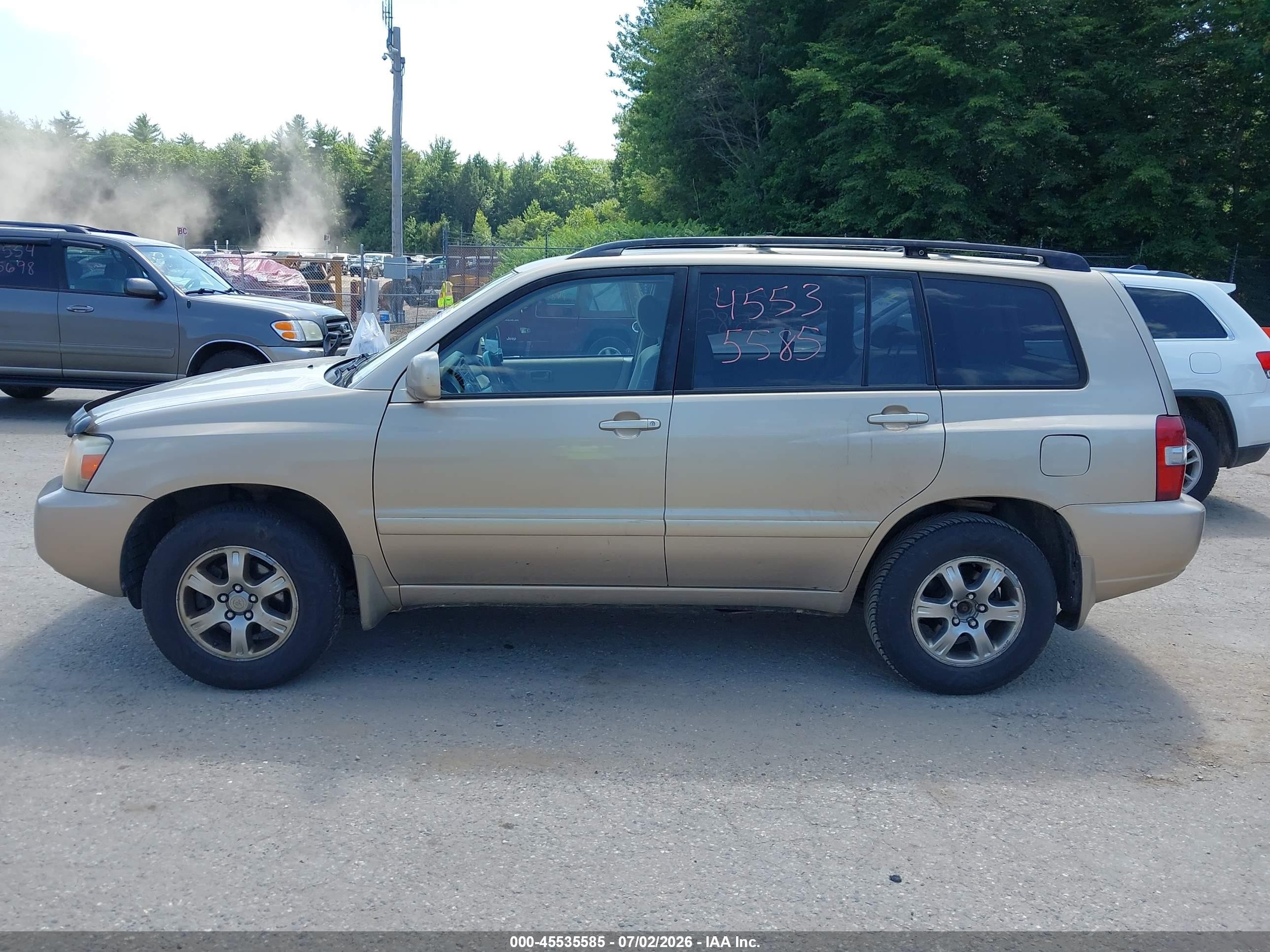 2005 Toyota Highlander V6 Tan vin: JTEEP21A250088024