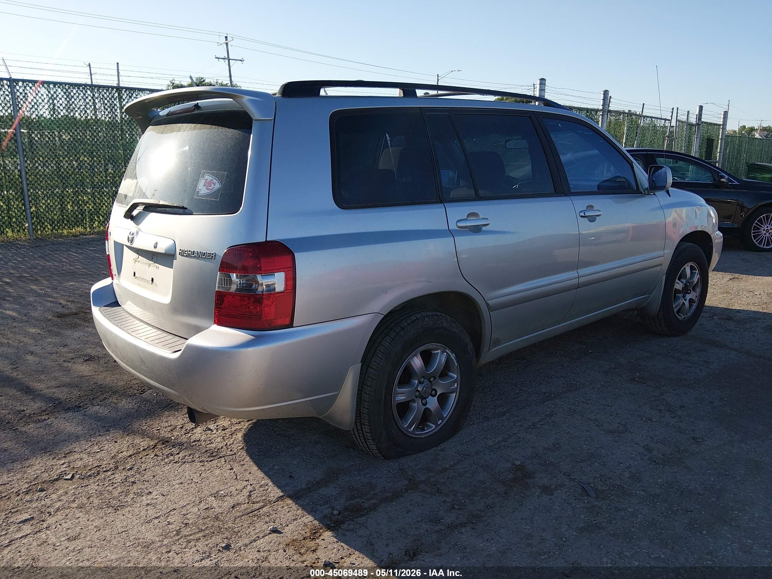 2005 Toyota Highlander V6 Silver vin: JTEEP21A250111186