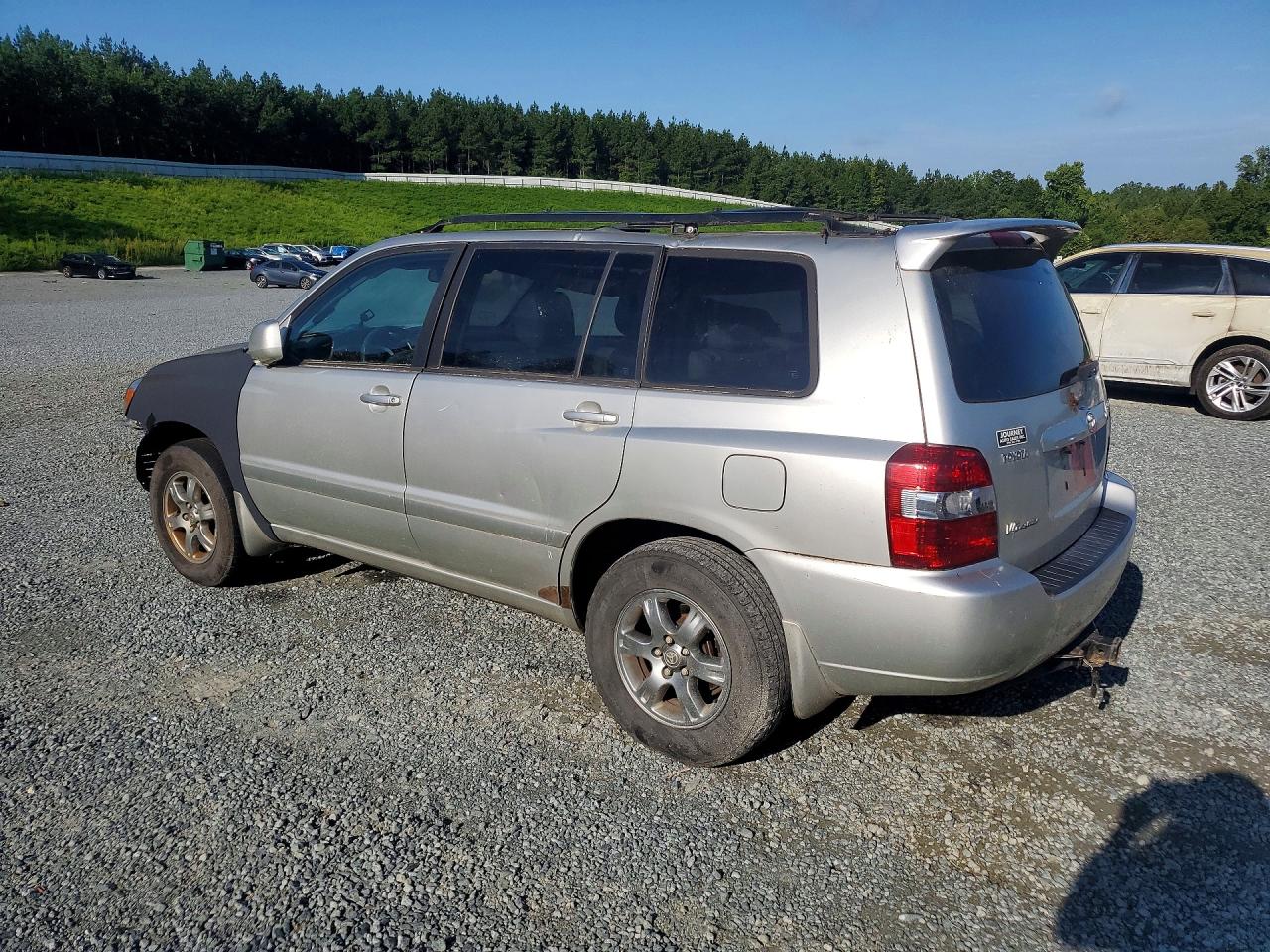 2005 Toyota Highlander Base Silver vin: JTEEP21A250115318