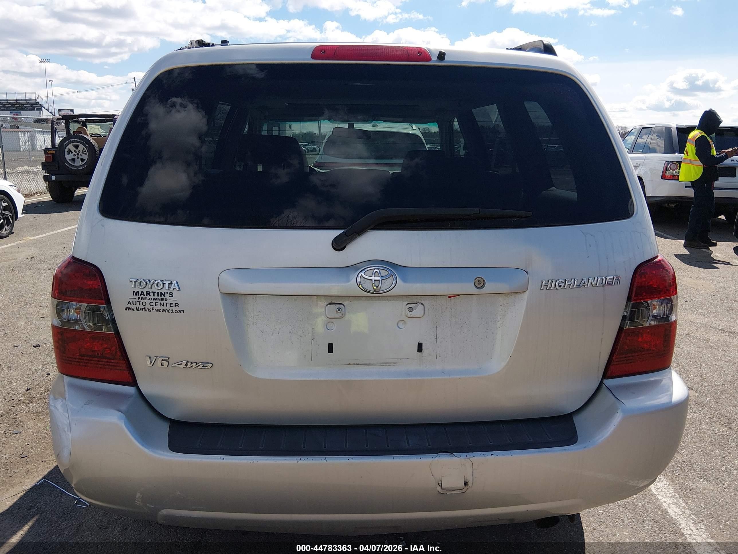 2006 Toyota Highlander V6 Silver vin: JTEEP21A260158588
