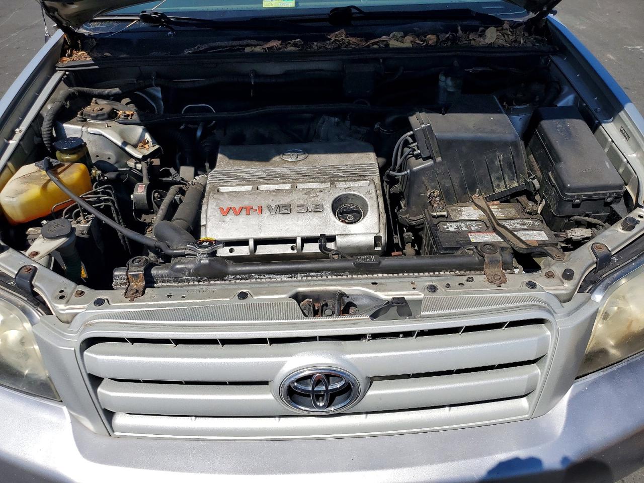 2007 Toyota Highlander Base Silver vin: JTEEP21A270206687