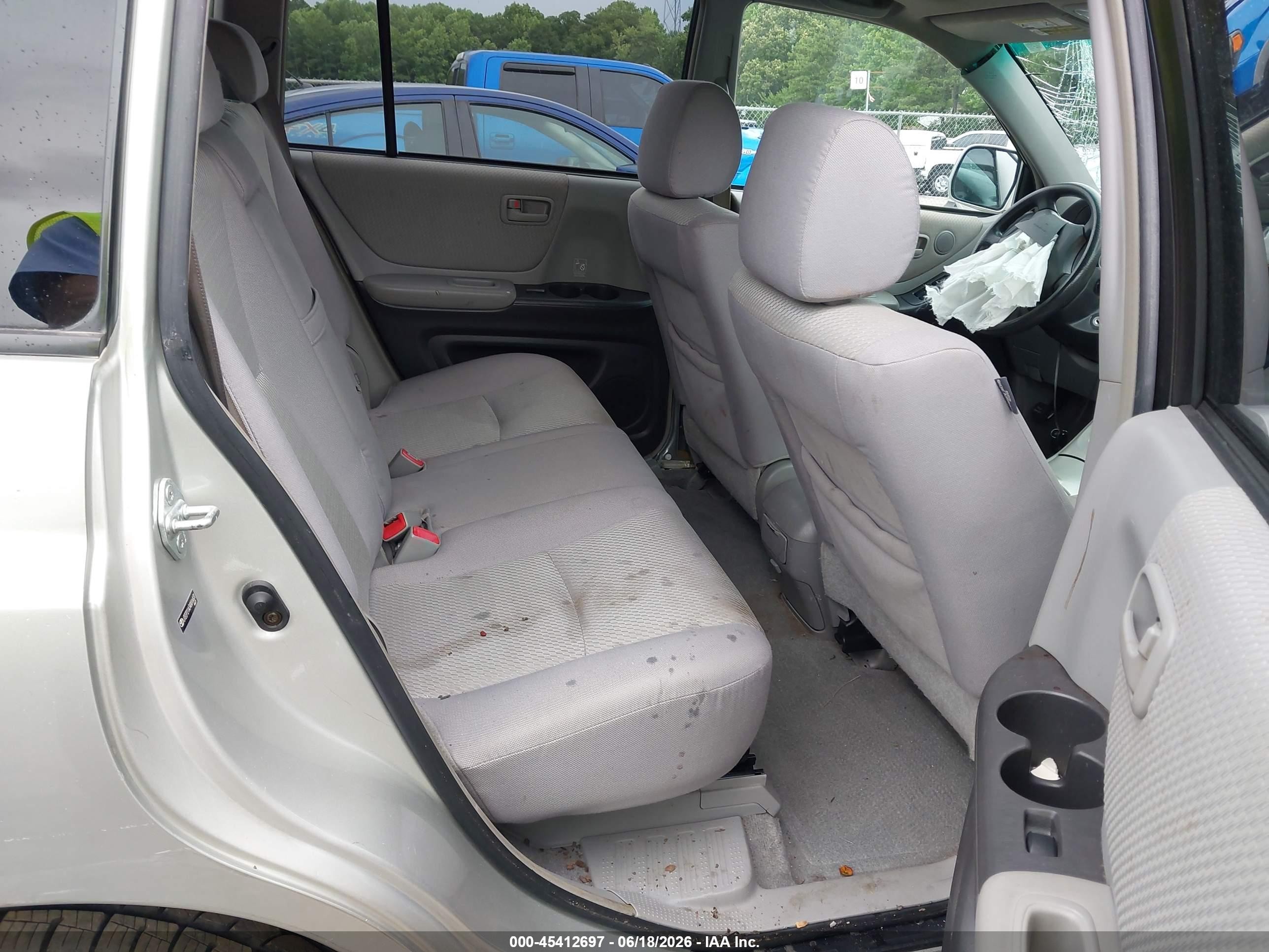 2004 Toyota Highlander V6 Серебряный vin: JTEEP21A340016831