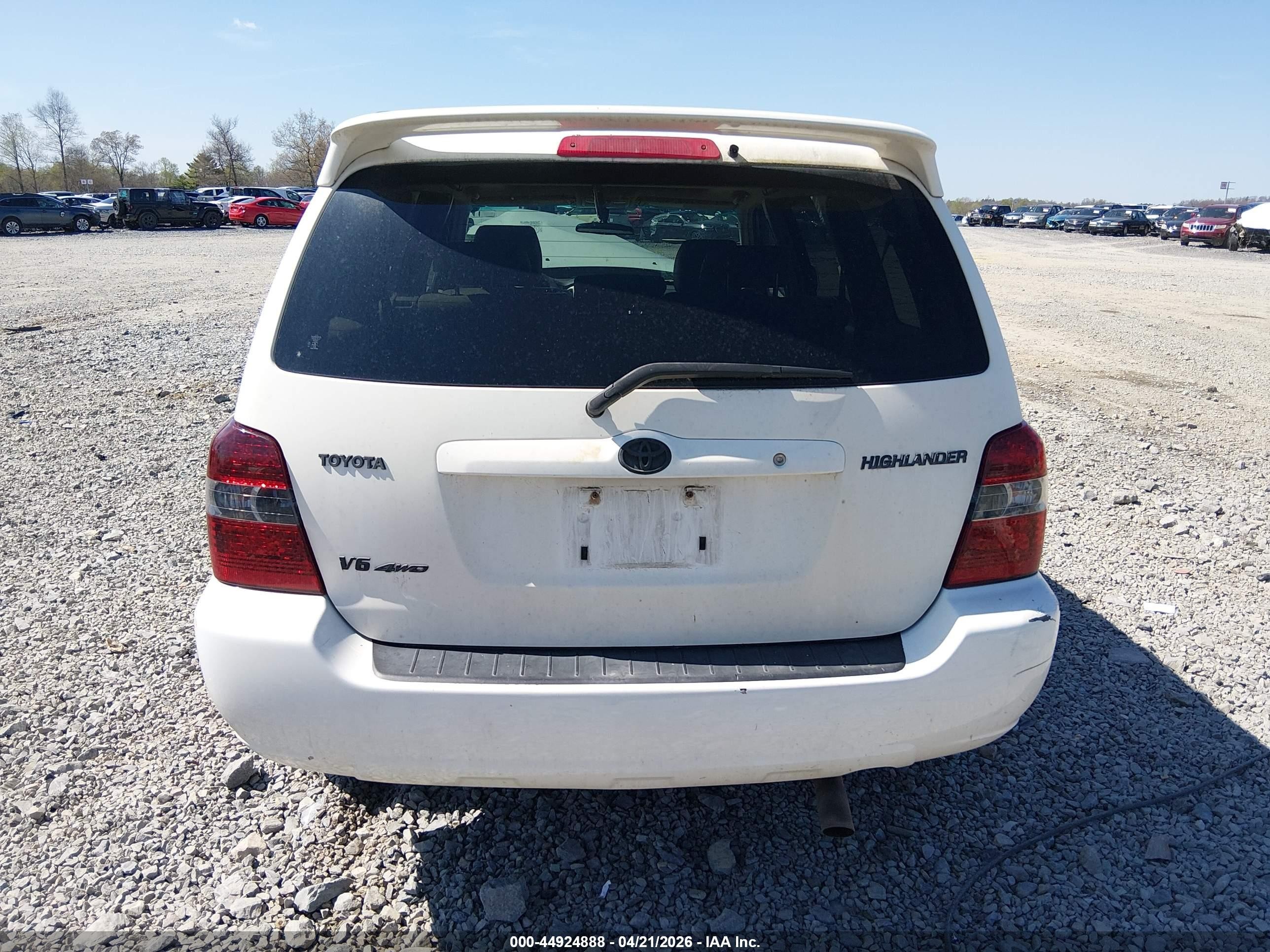 2004 Toyota Highlander Limited V6 White vin: JTEEP21A340017221