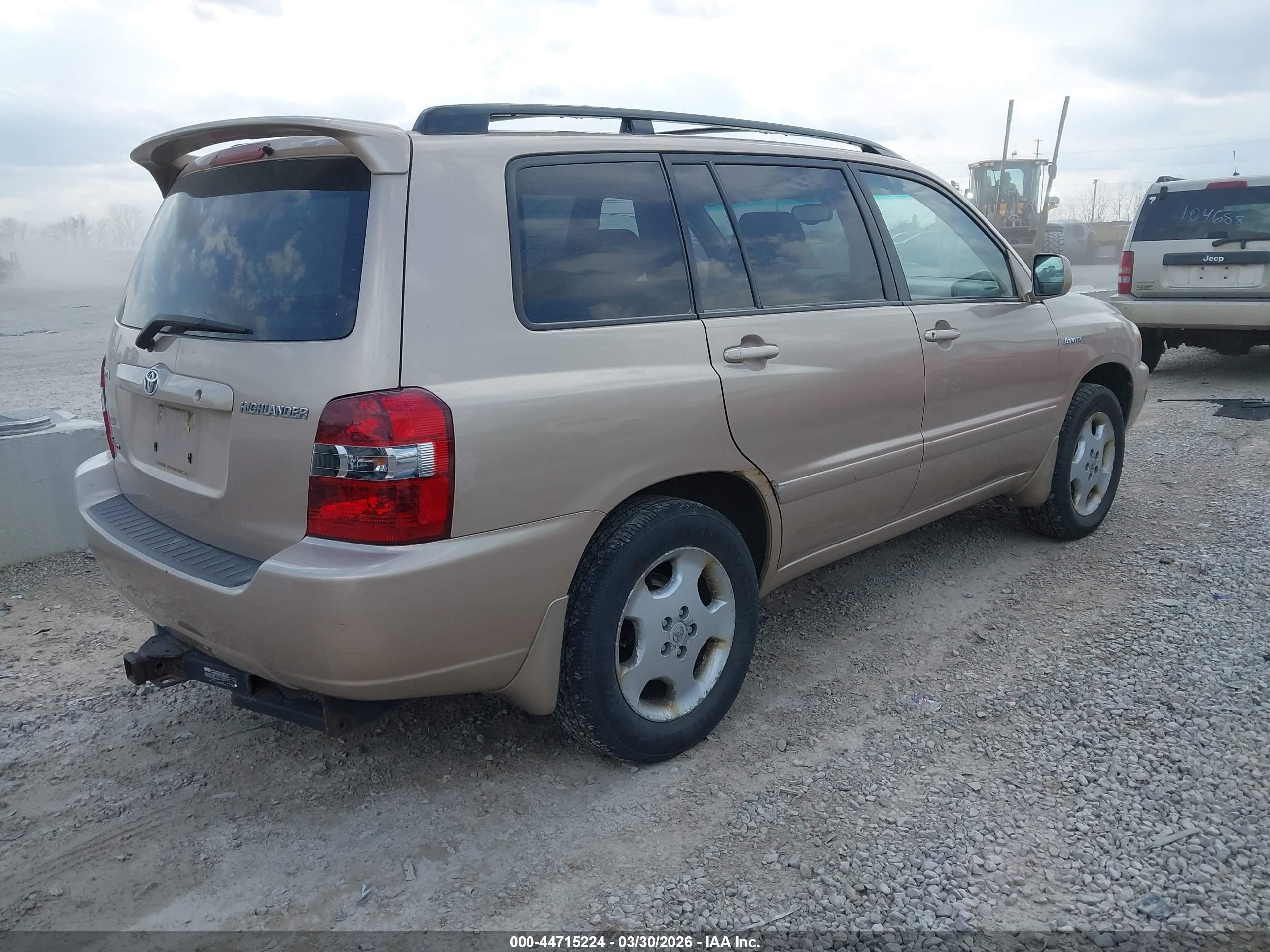 2004 Toyota Highlander Limited V6 Gold vin: JTEEP21A340038313