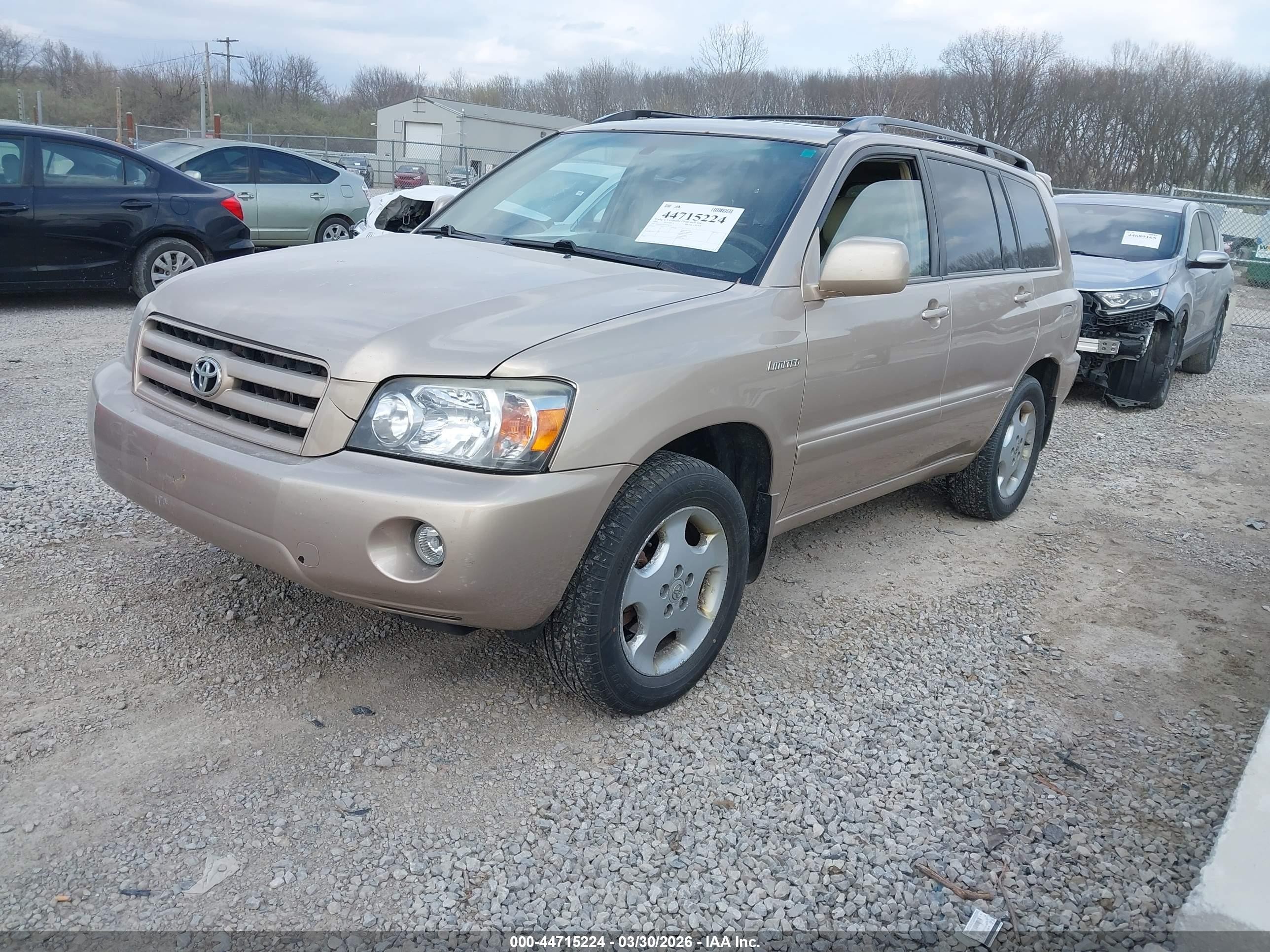 2004 Toyota Highlander Limited V6 Gold vin: JTEEP21A340038313